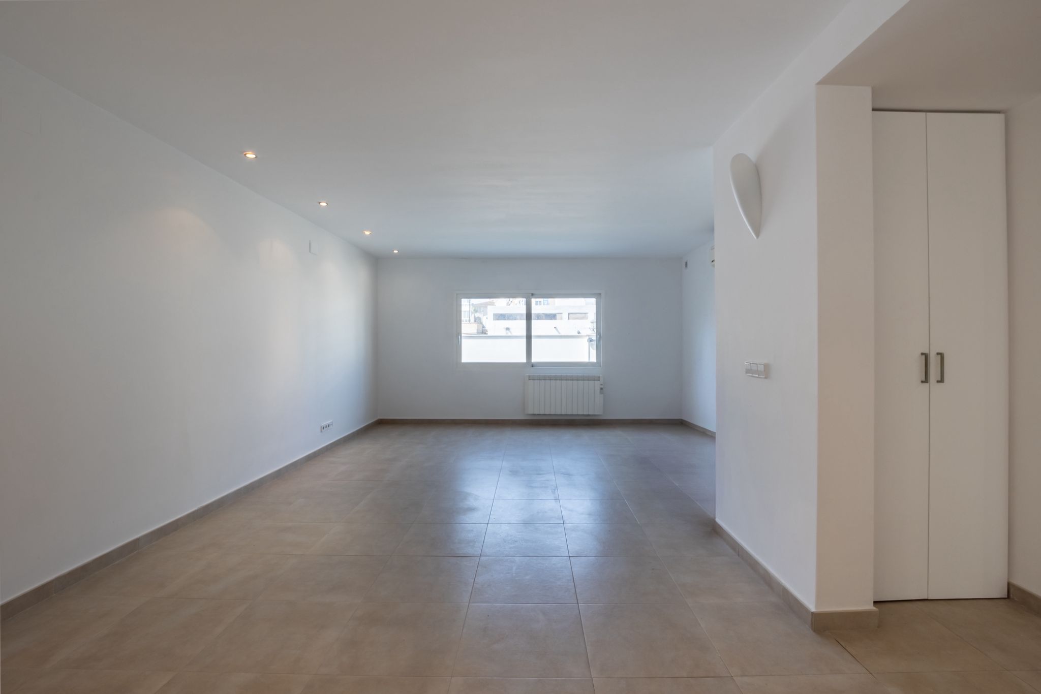 TWEELINGCHALET TE KOOP IN HET CENTRUM VAN ALBIR