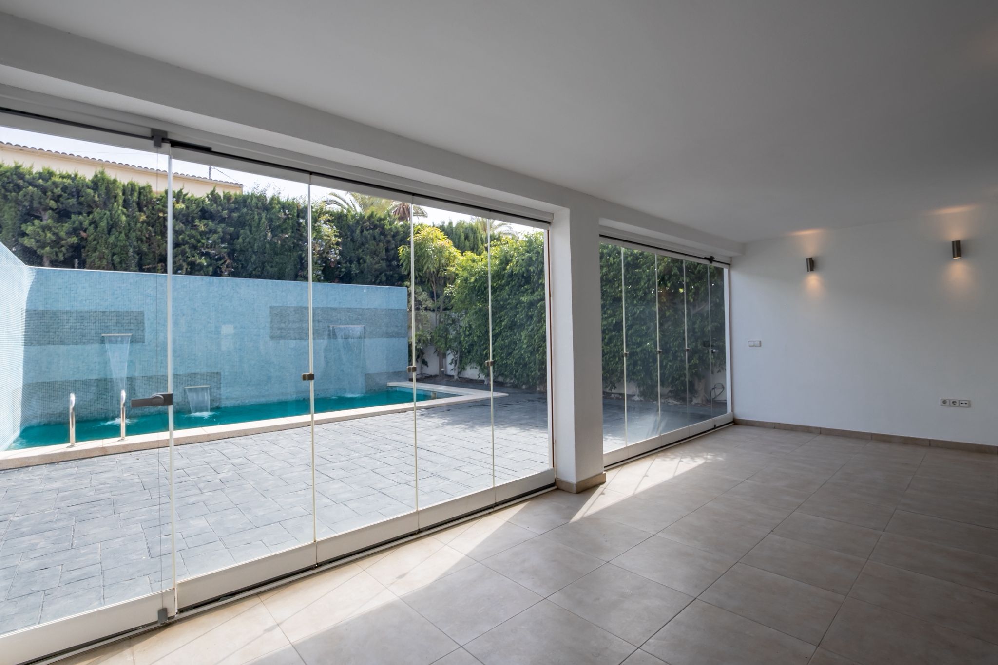 TWEELINGCHALET TE KOOP IN HET CENTRUM VAN ALBIR