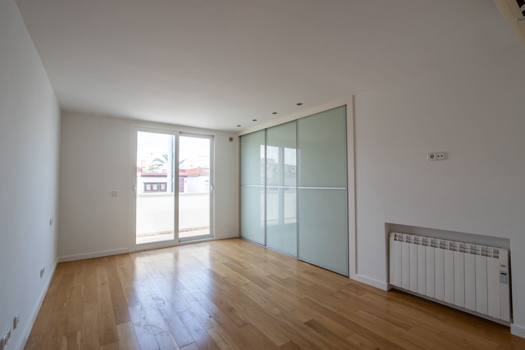 TWEELINGCHALET TE KOOP IN HET CENTRUM VAN ALBIR
