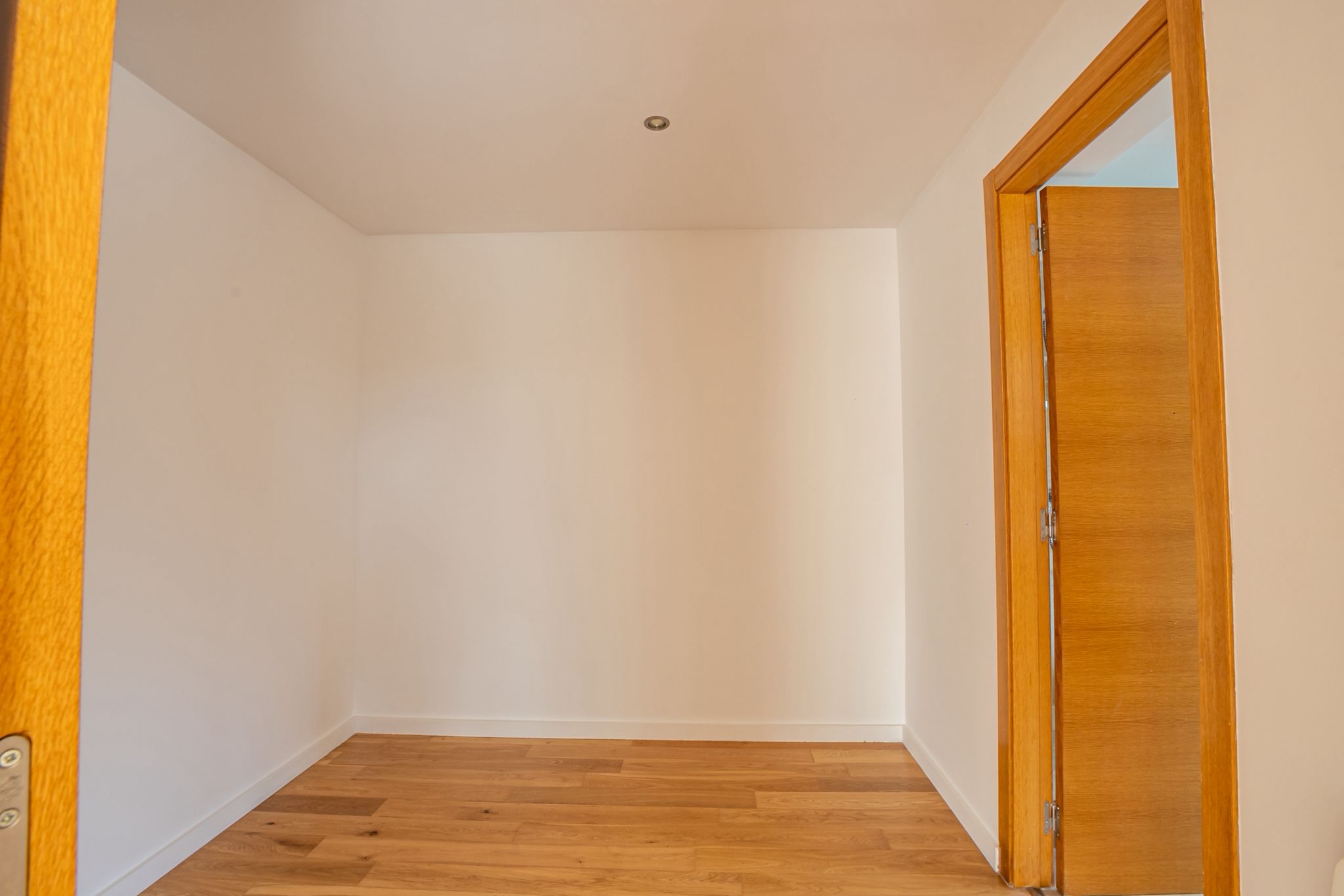 TWEELINGCHALET TE KOOP IN HET CENTRUM VAN ALBIR