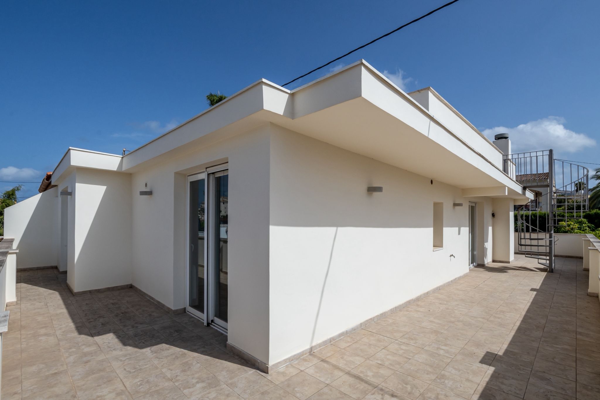 TWEELINGCHALET TE KOOP IN HET CENTRUM VAN ALBIR