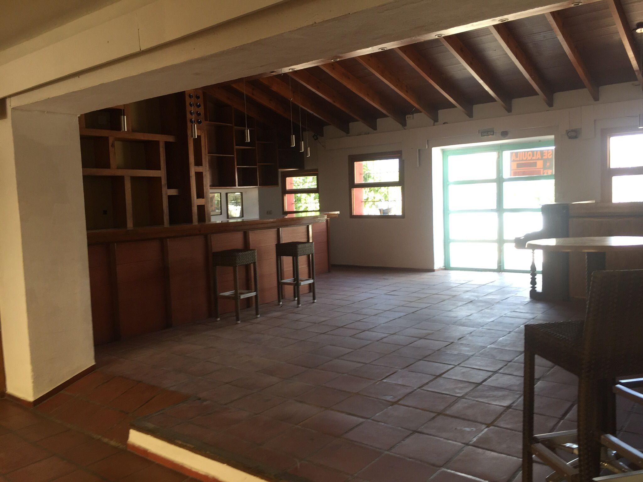 COMMERCIËLE RUIMTE TE KOOP IN ALTEA