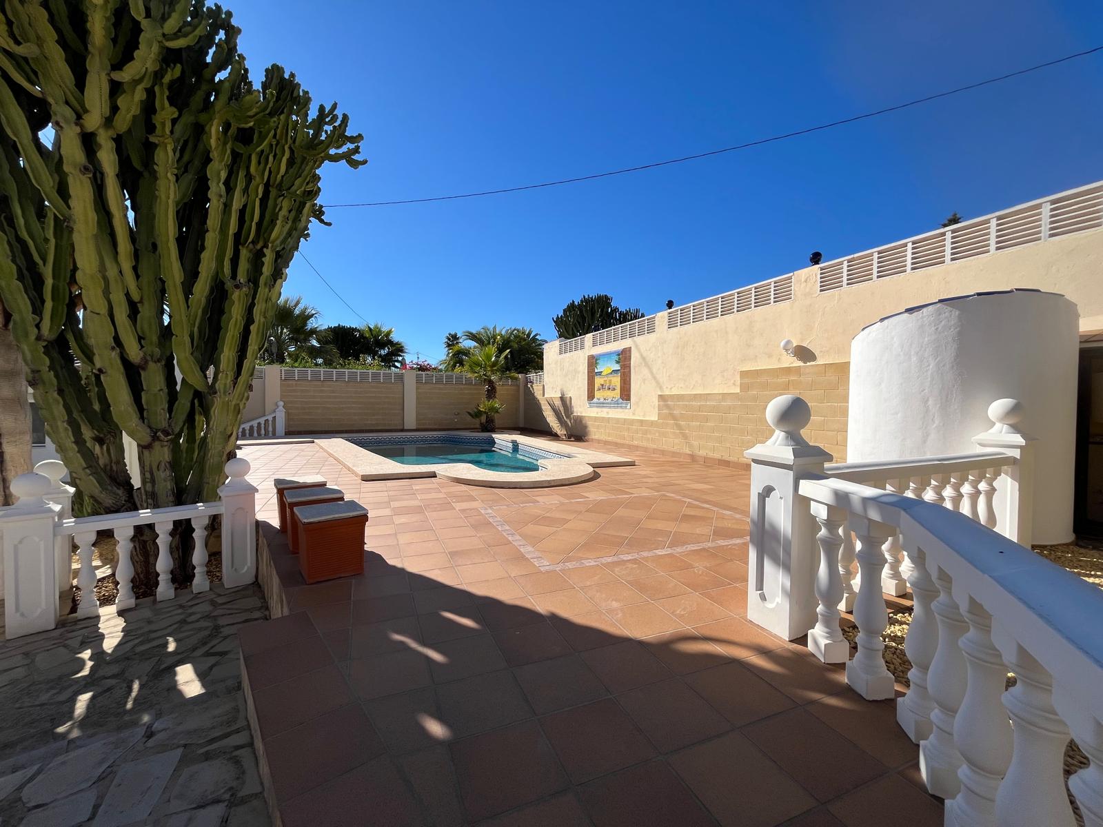 CHALET | VILLA À VENDRE À LA NUCIA