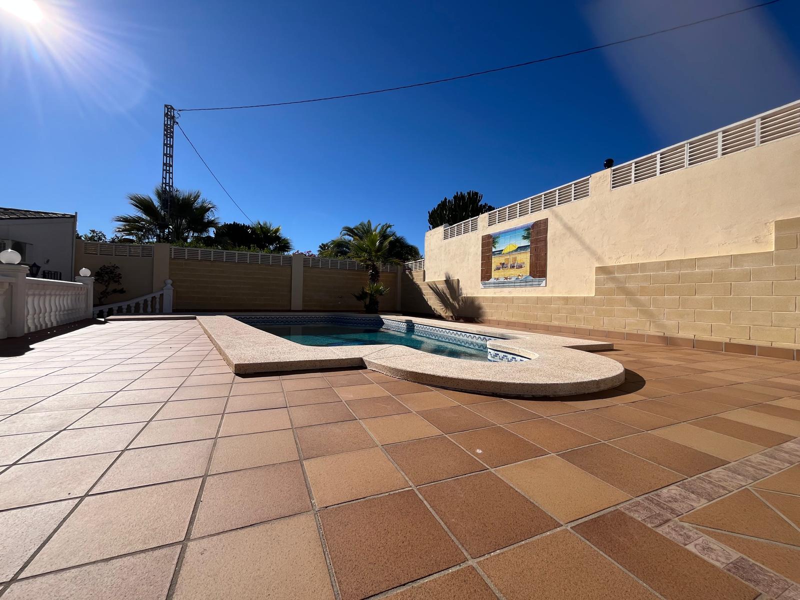 CHALET | VILLA À VENDRE À LA NUCIA