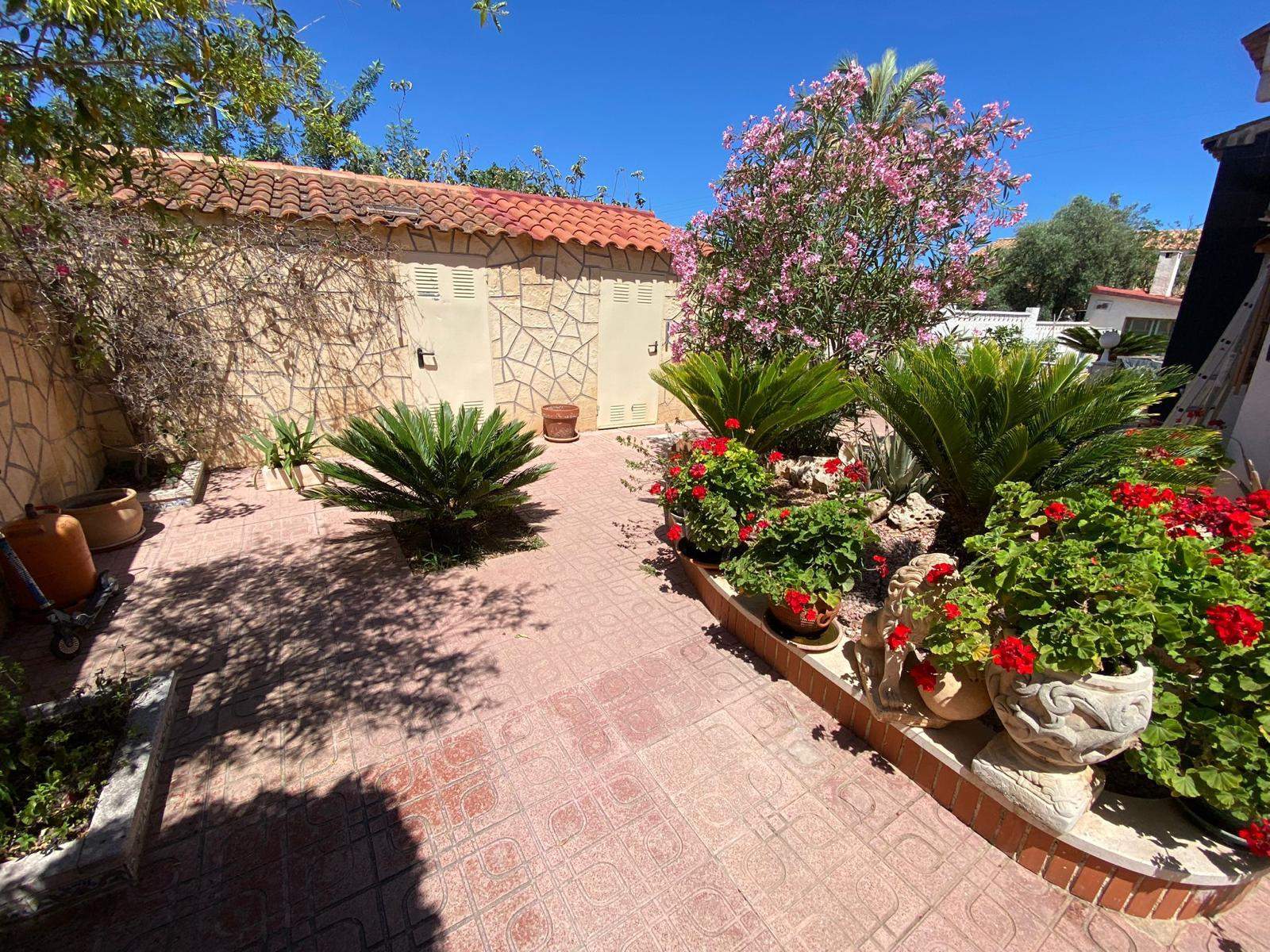 CHALET | VILLA TIL SALGS I LA NUCIA