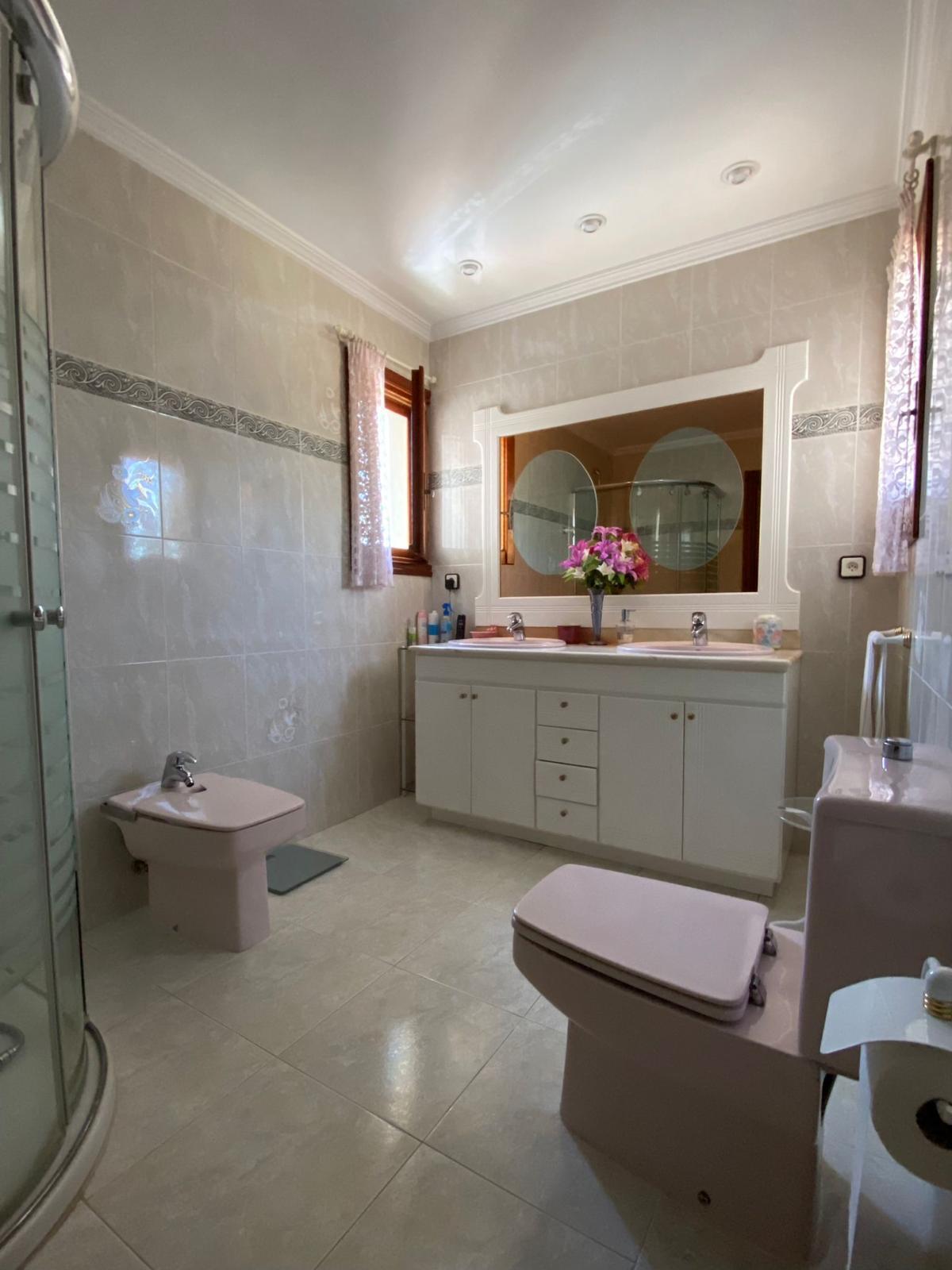CHALET | VILLA TIL SALGS I LA NUCIA