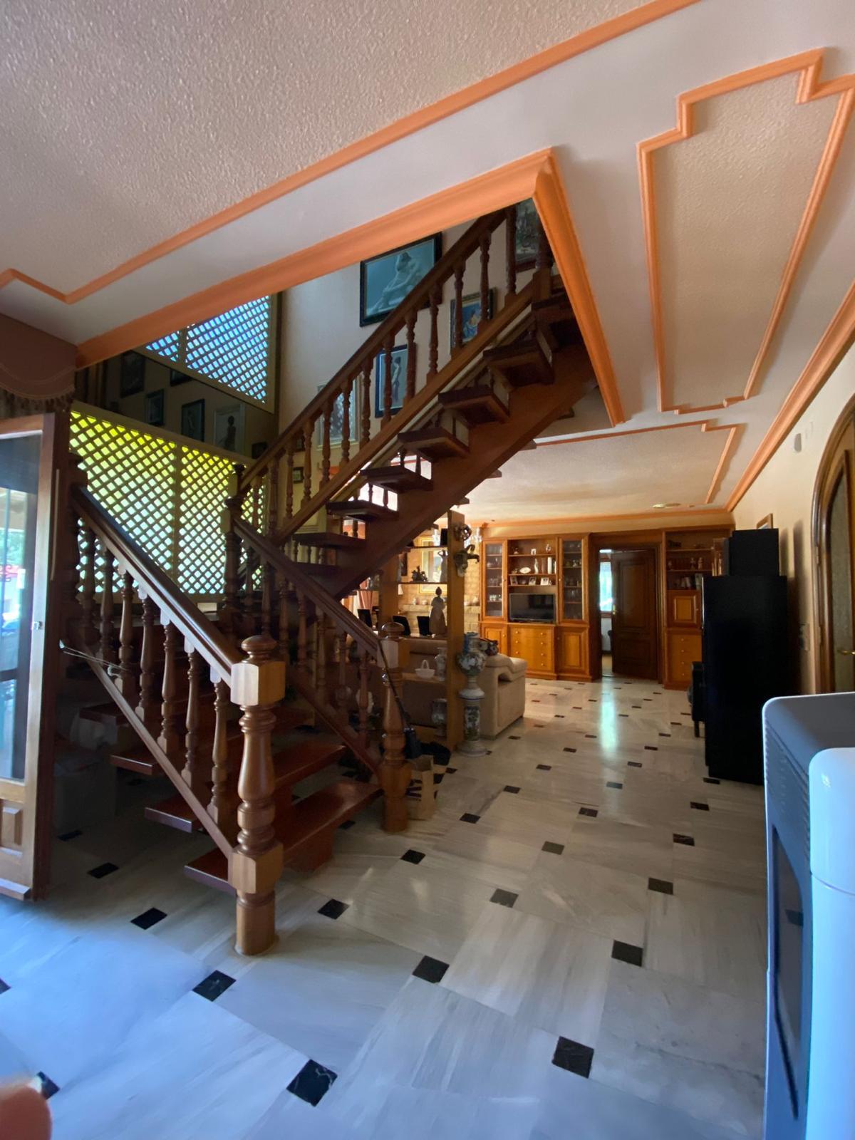CHALET | VILLA TIL SALGS I LA NUCIA
