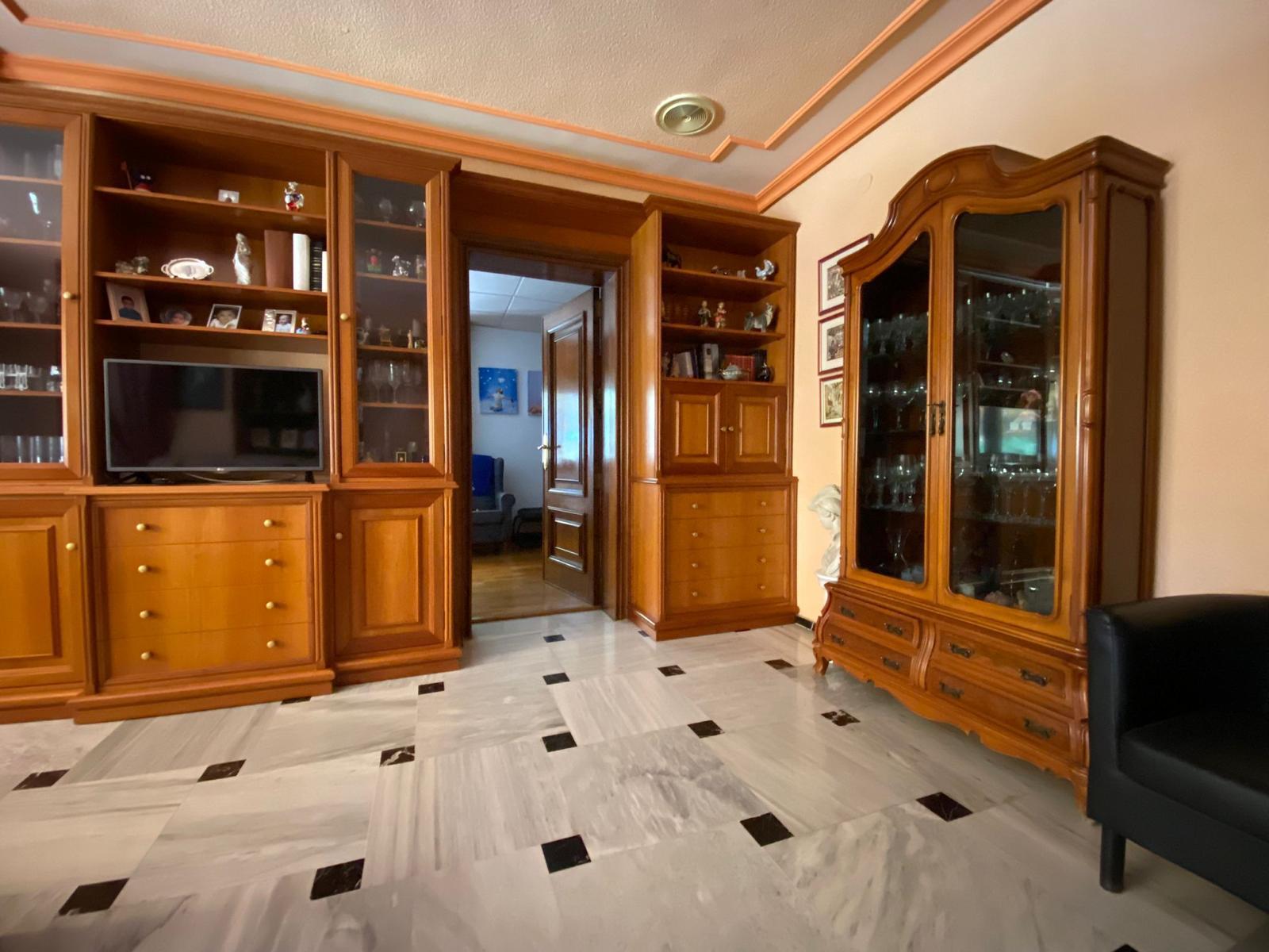 CHALET | VILLA TIL SALGS I LA NUCIA