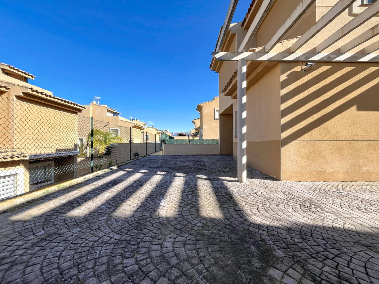 CHALET | VILLA EN VENTA EN BENIDORM