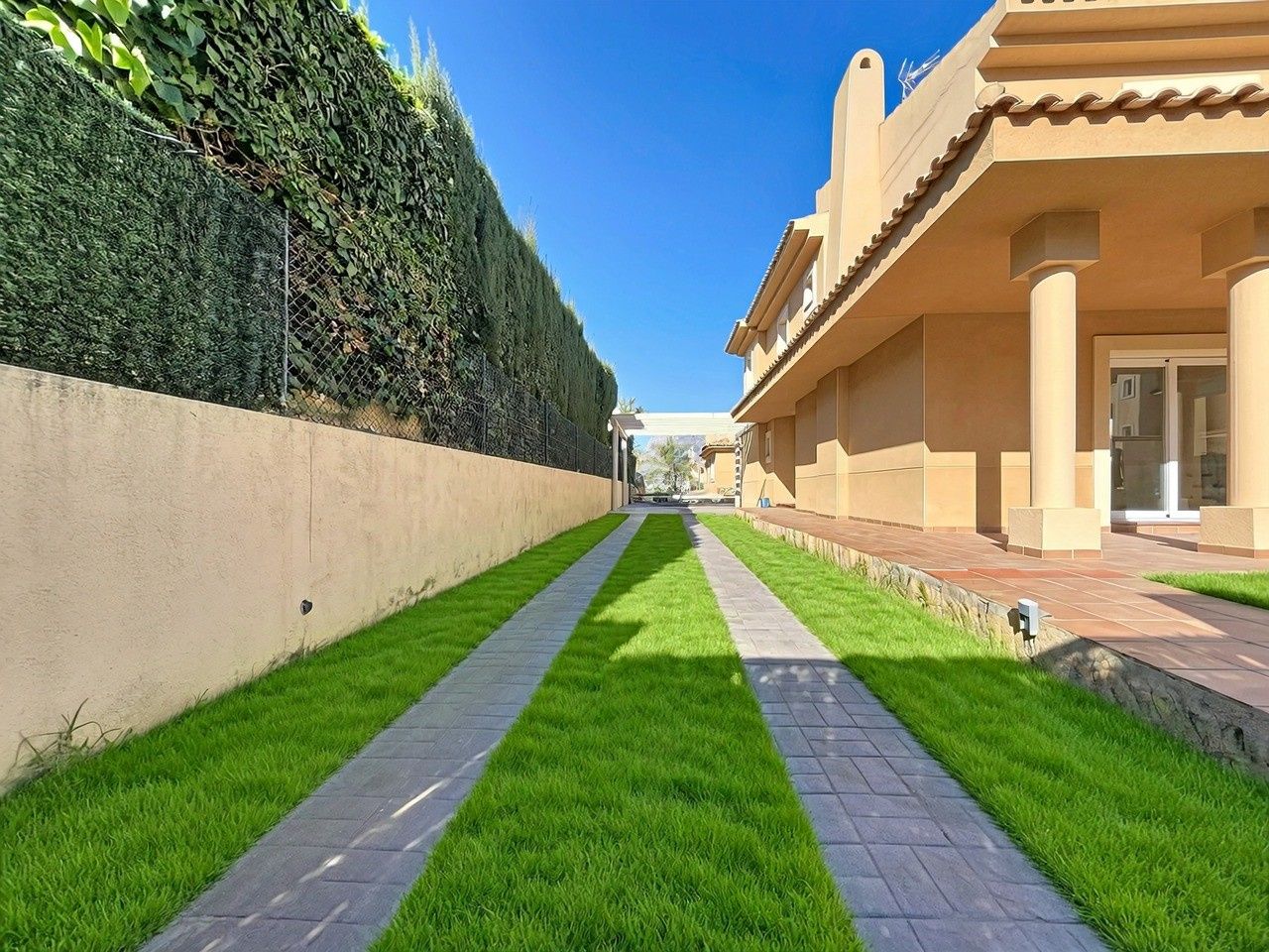 CHALET | VILLA EN VENTA EN BENIDORM