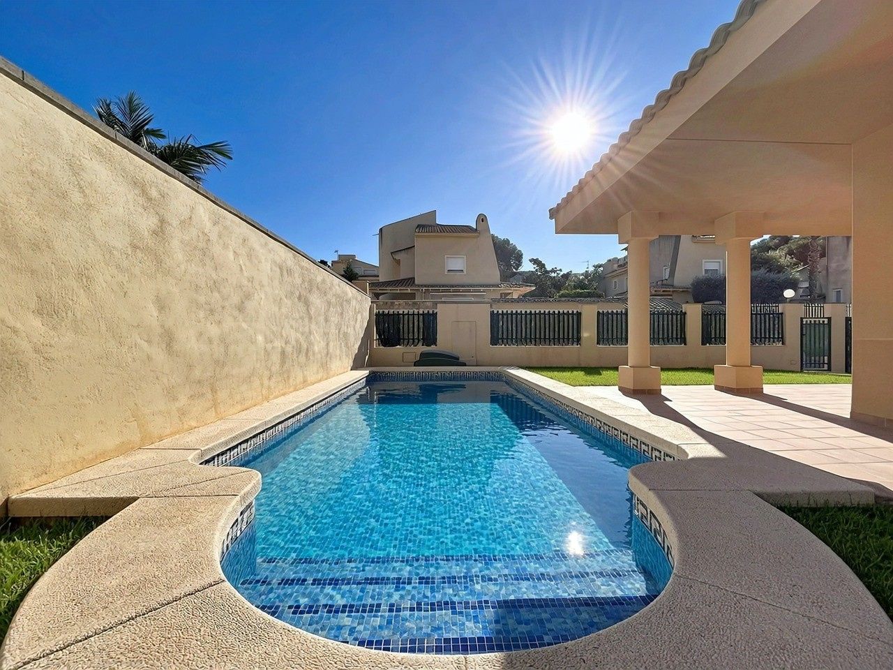 CHALET | VILLA EN VENTA EN BENIDORM