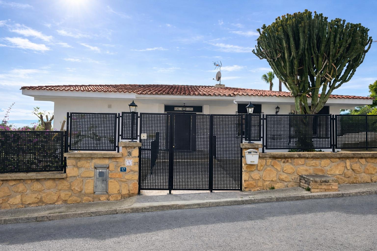 CHALET | VILLA À VENDRE À LA NUCIA