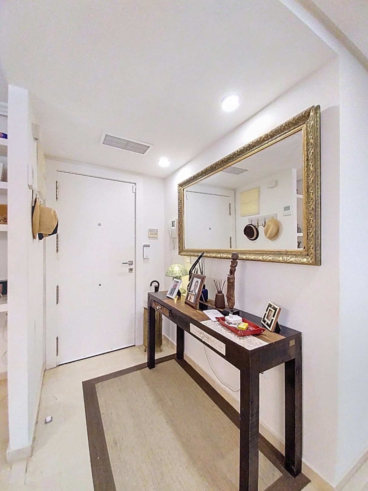 APPARTEMENT EN REZ-DE-CHAUSSÉE À VENDRE À ALBIR