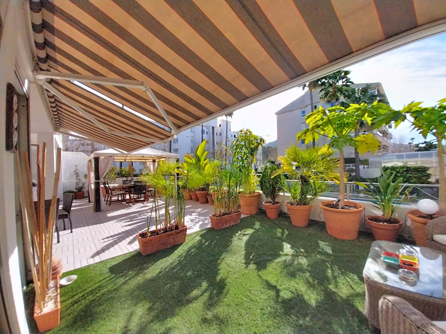 APPARTEMENT EN REZ-DE-CHAUSSÉE À VENDRE À ALBIR