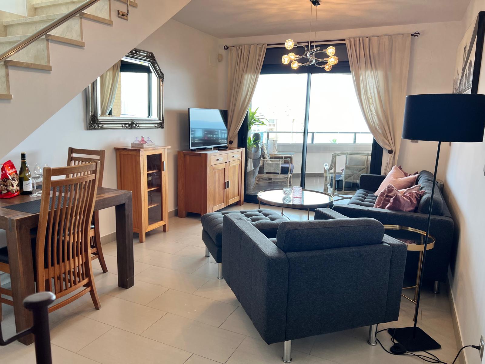DUPLEX-APARTMENT ZU VERKAUFEN IN ALBIR