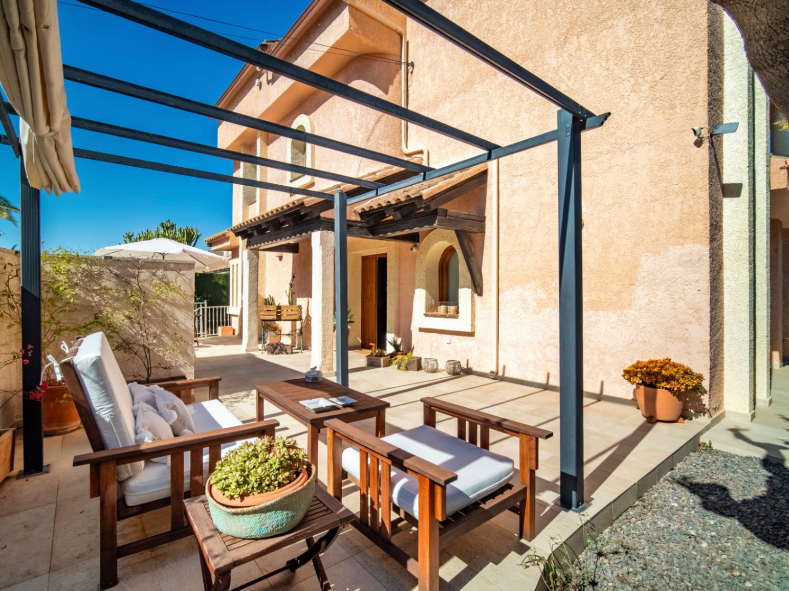 CHALET | VILLA FOR SALE IN EL ALBIR