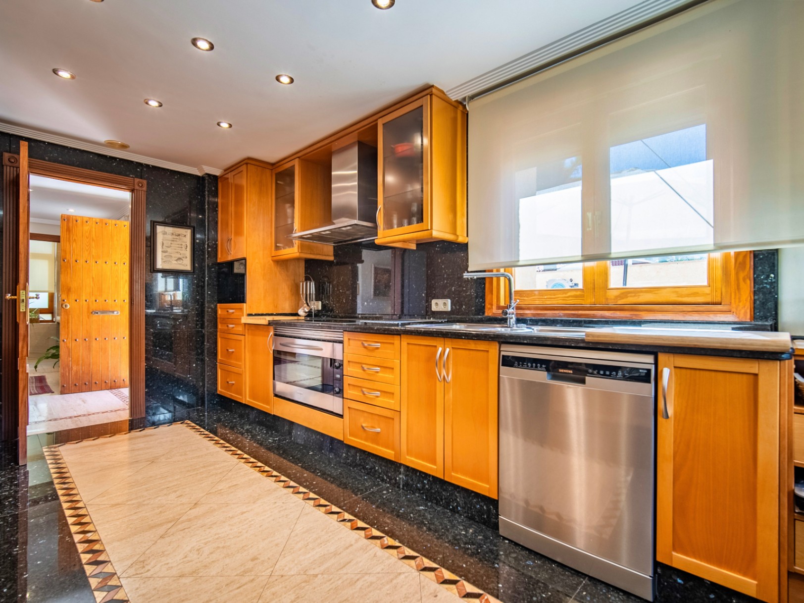 CHALET | VILLA FOR SALE IN EL ALBIR