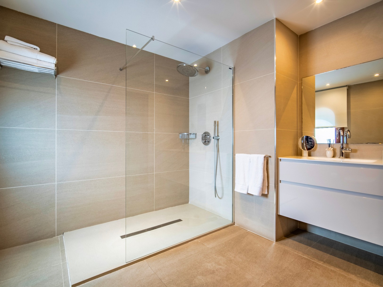 CHALET | VILLA FOR SALE IN EL ALBIR