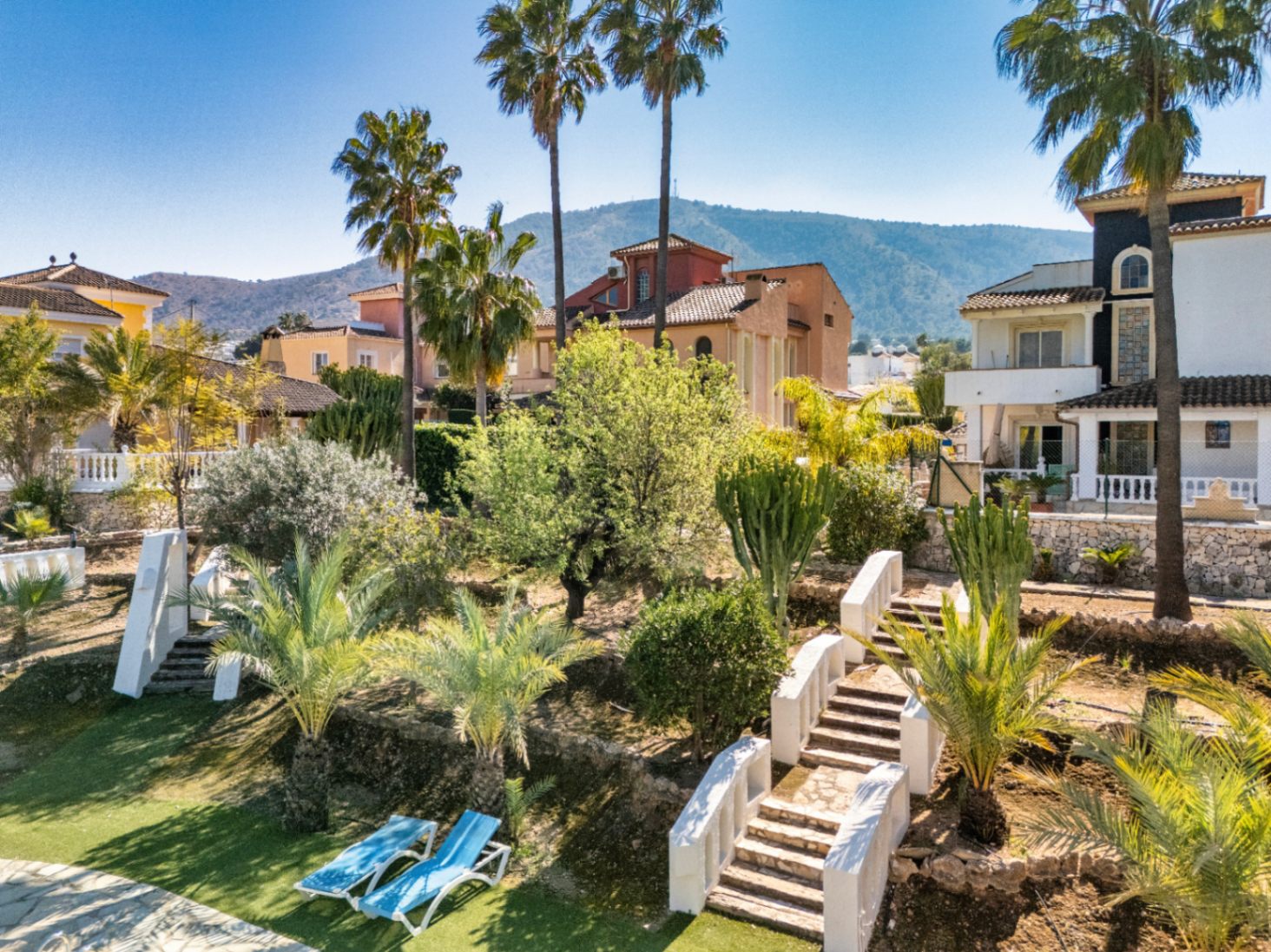 CHALET | VILLA FOR SALE IN EL ALBIR