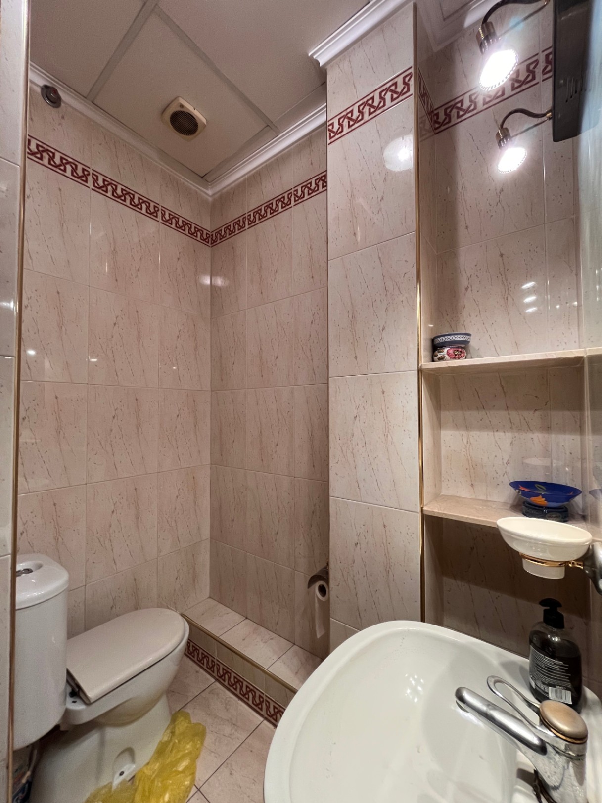 COMMERCIAL PROPERTY FOR SALE IN BENIDORM