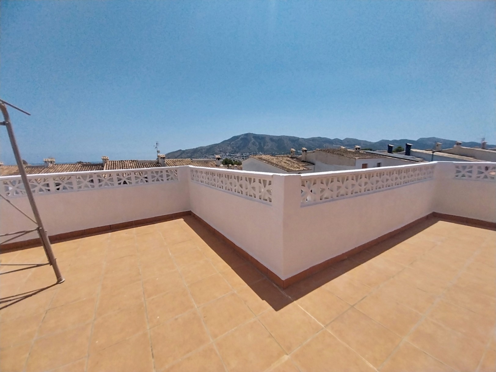 BUNGALOW TIL SALGS I ALFAZ DEL PI