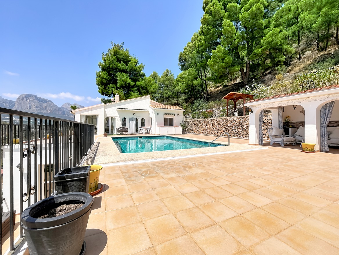 CHALET | VILLA TIL SALGS I CALLOSA D'ENSARRIA