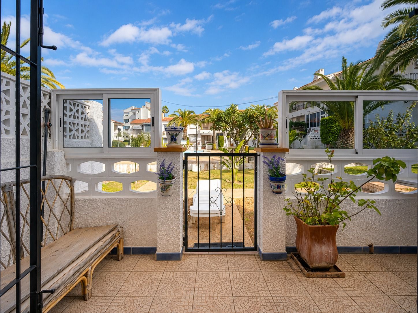 BUNGALOW TIL SALGS I ALBIR