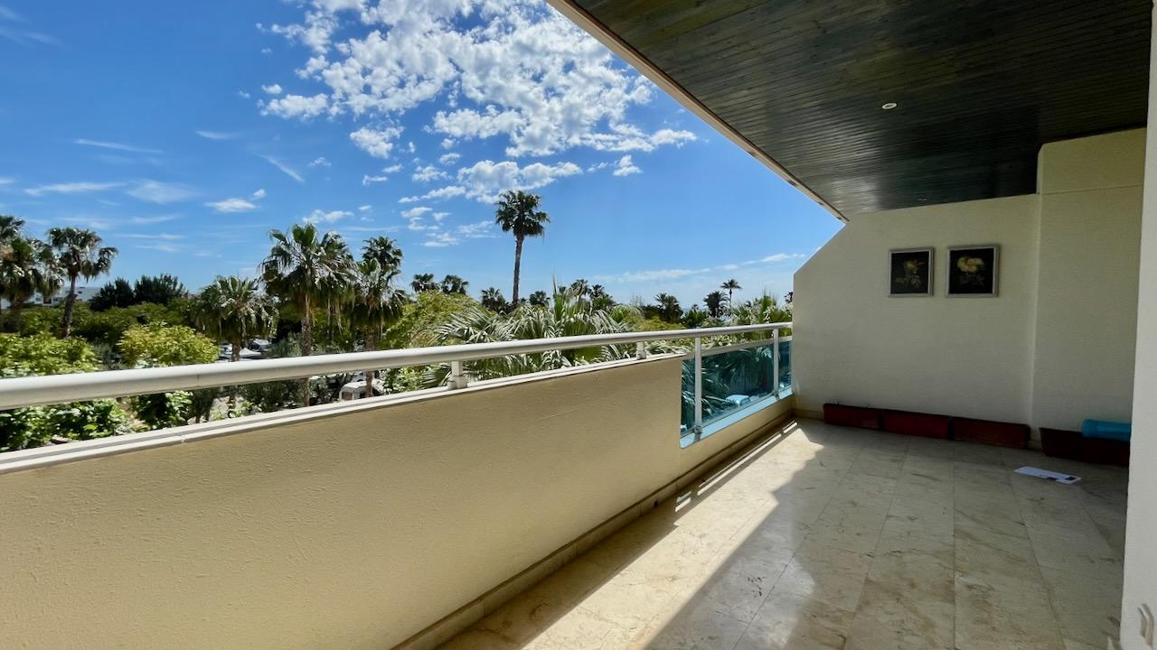 APARTMENT FOR SALE IN EL ALBIR