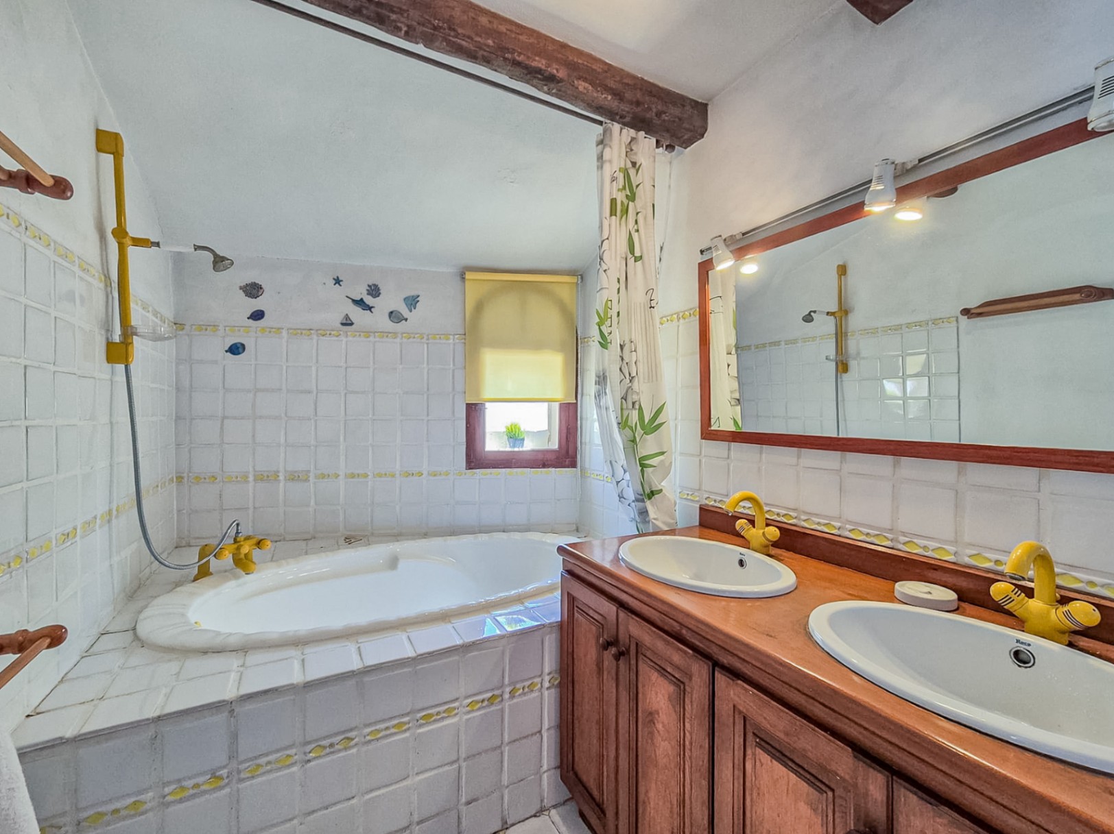 GESCHAKELDE VILLA TE HUUR IN ALTEA