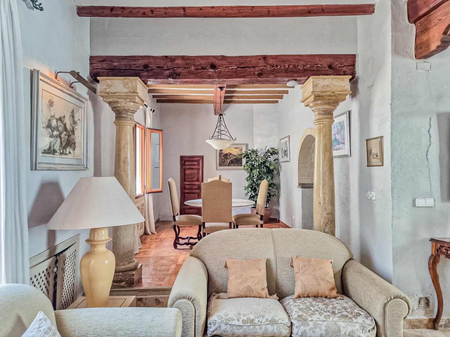 GESCHAKELDE VILLA TE HUUR IN ALTEA