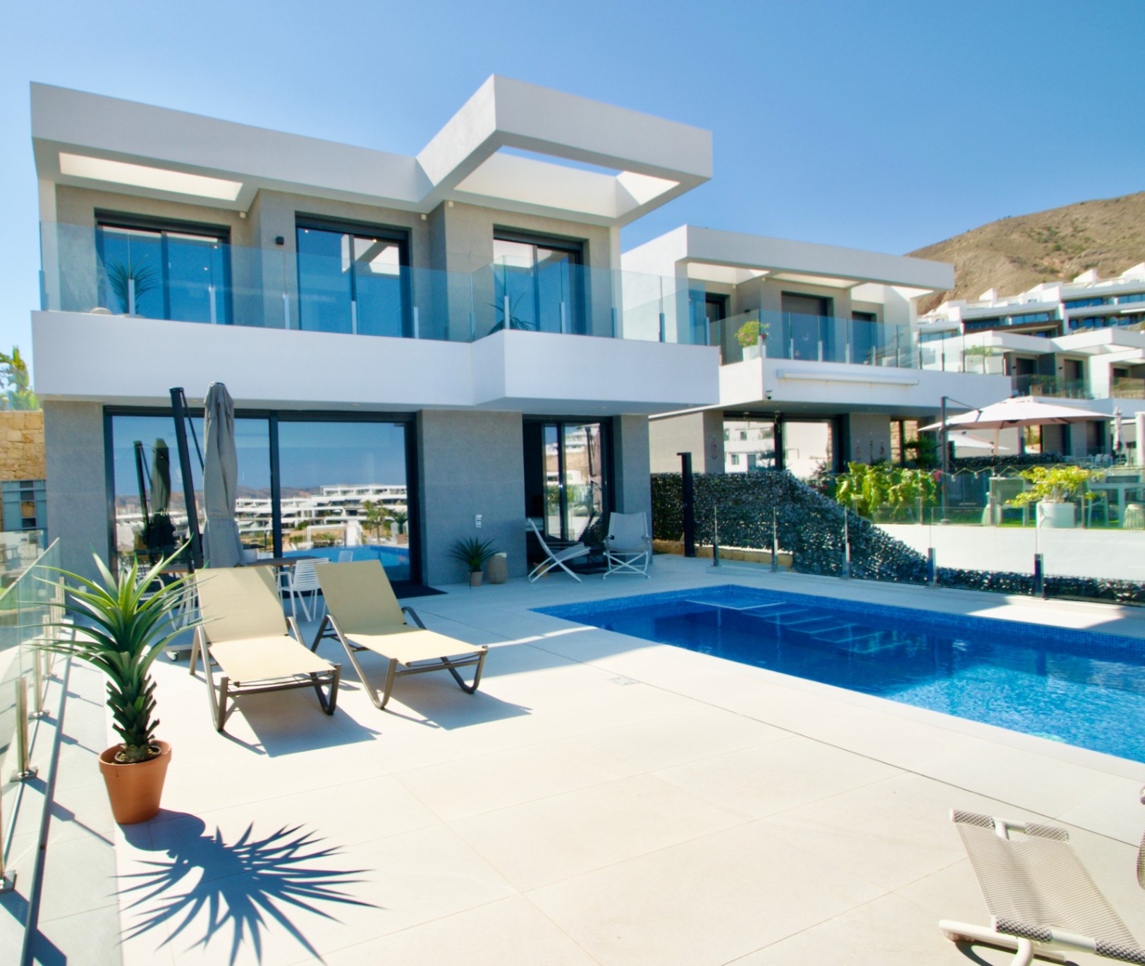 CHALET | VILLA ZU VERKAUFEN IN FINESTRAT