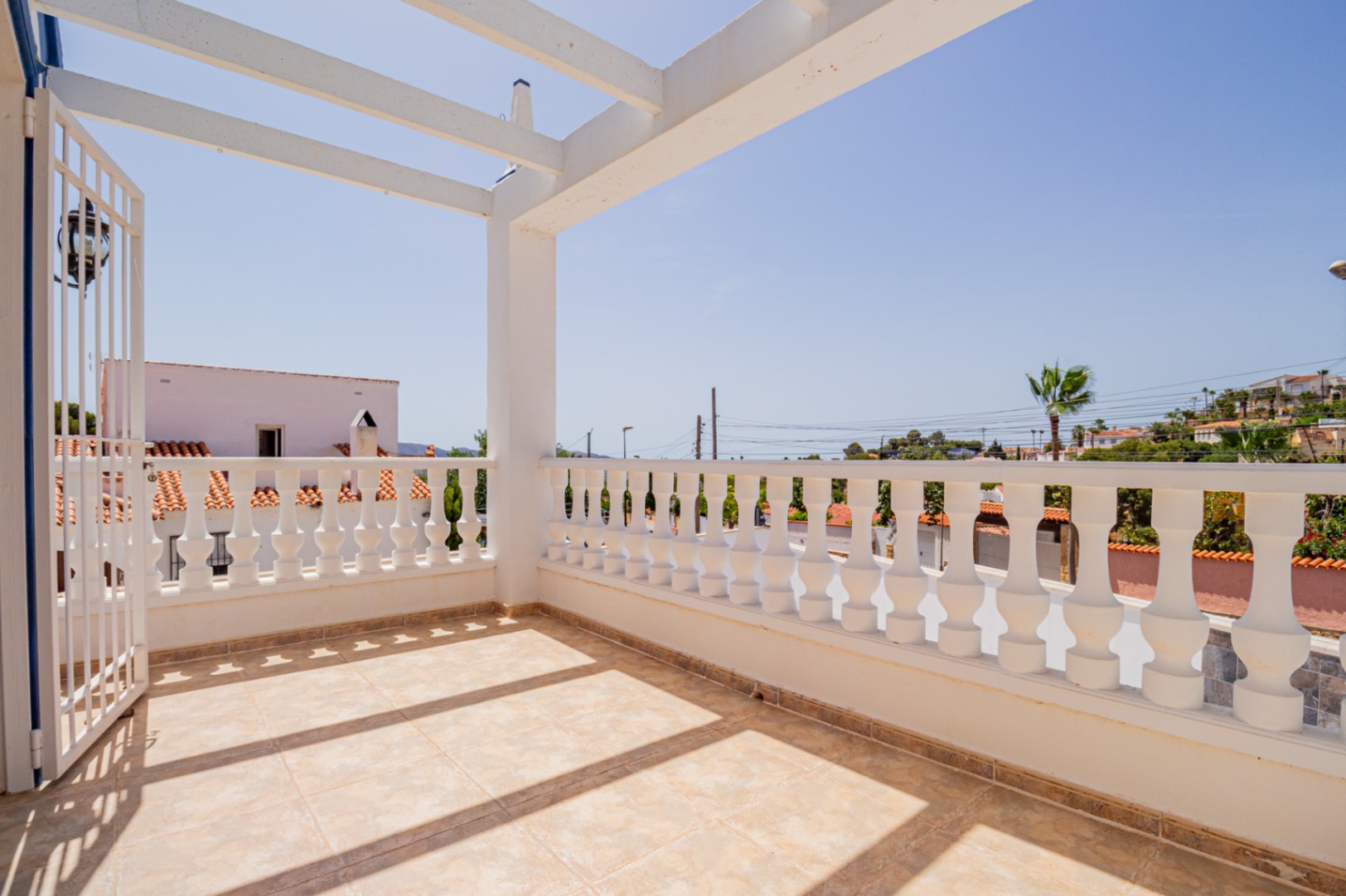 CHALET | VILLA TIL SALGS I LA NUCIA