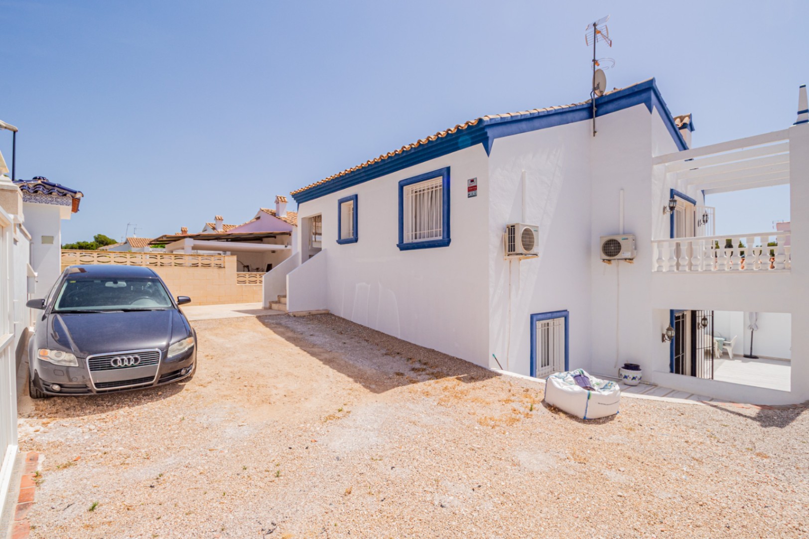 CHALET | VILLA TIL SALGS I LA NUCIA