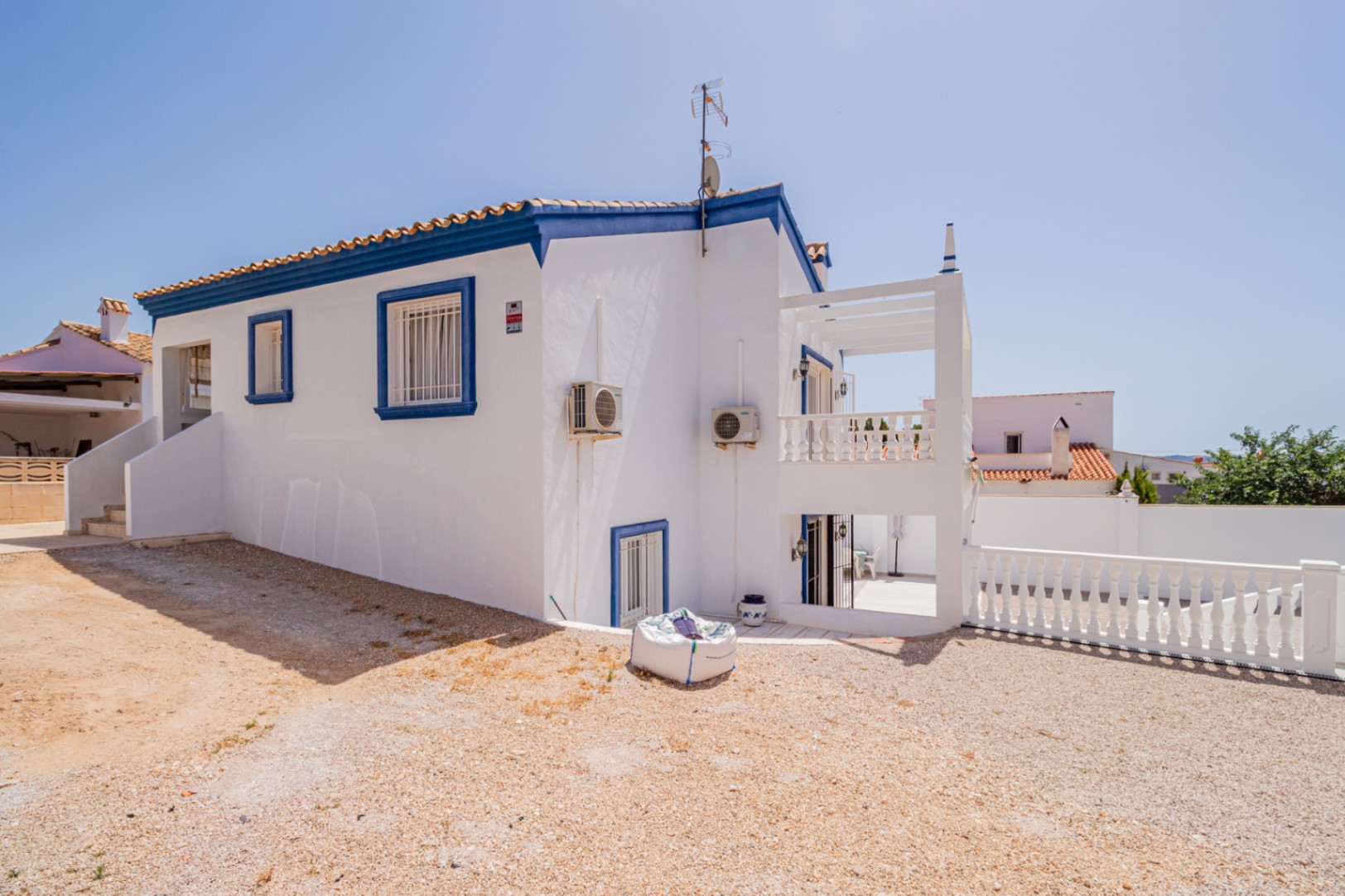 CHALET | VILLA TIL SALGS I LA NUCIA