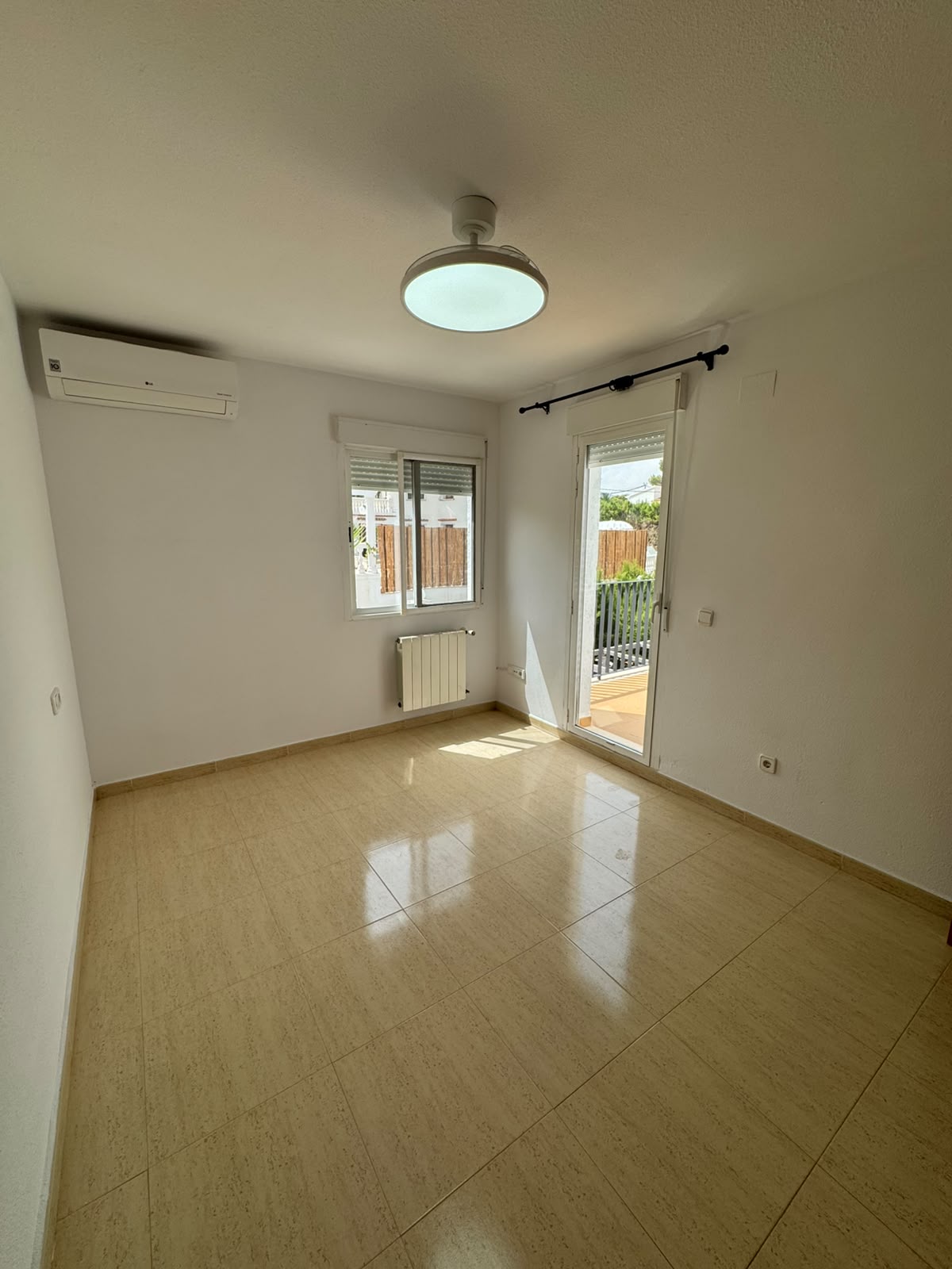 BUNGALOW EN ALQUILER EN EL ALBIR