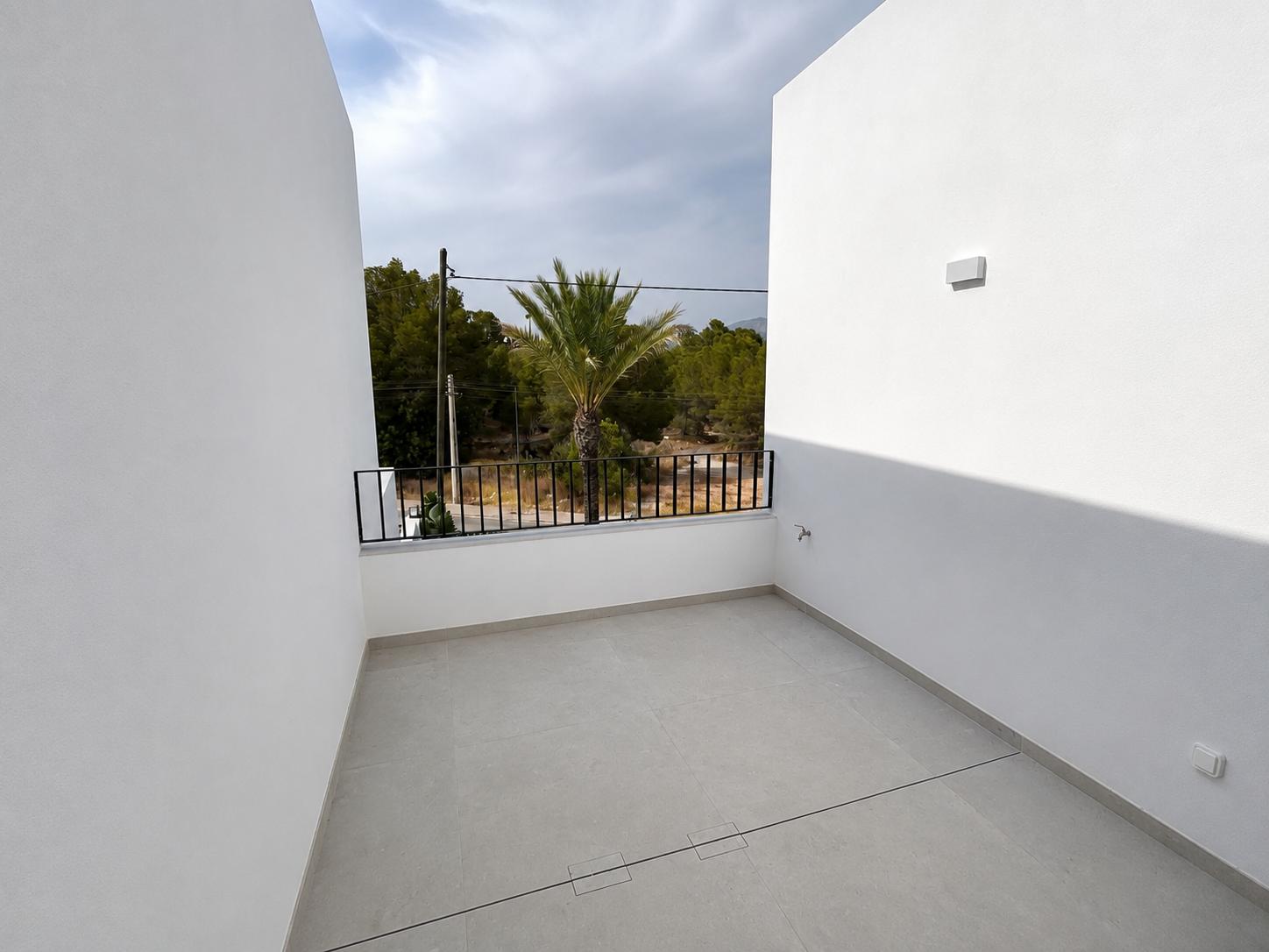 SEMI-DETACHED CHALET FOR SALE IN ALFAZ DEL PI