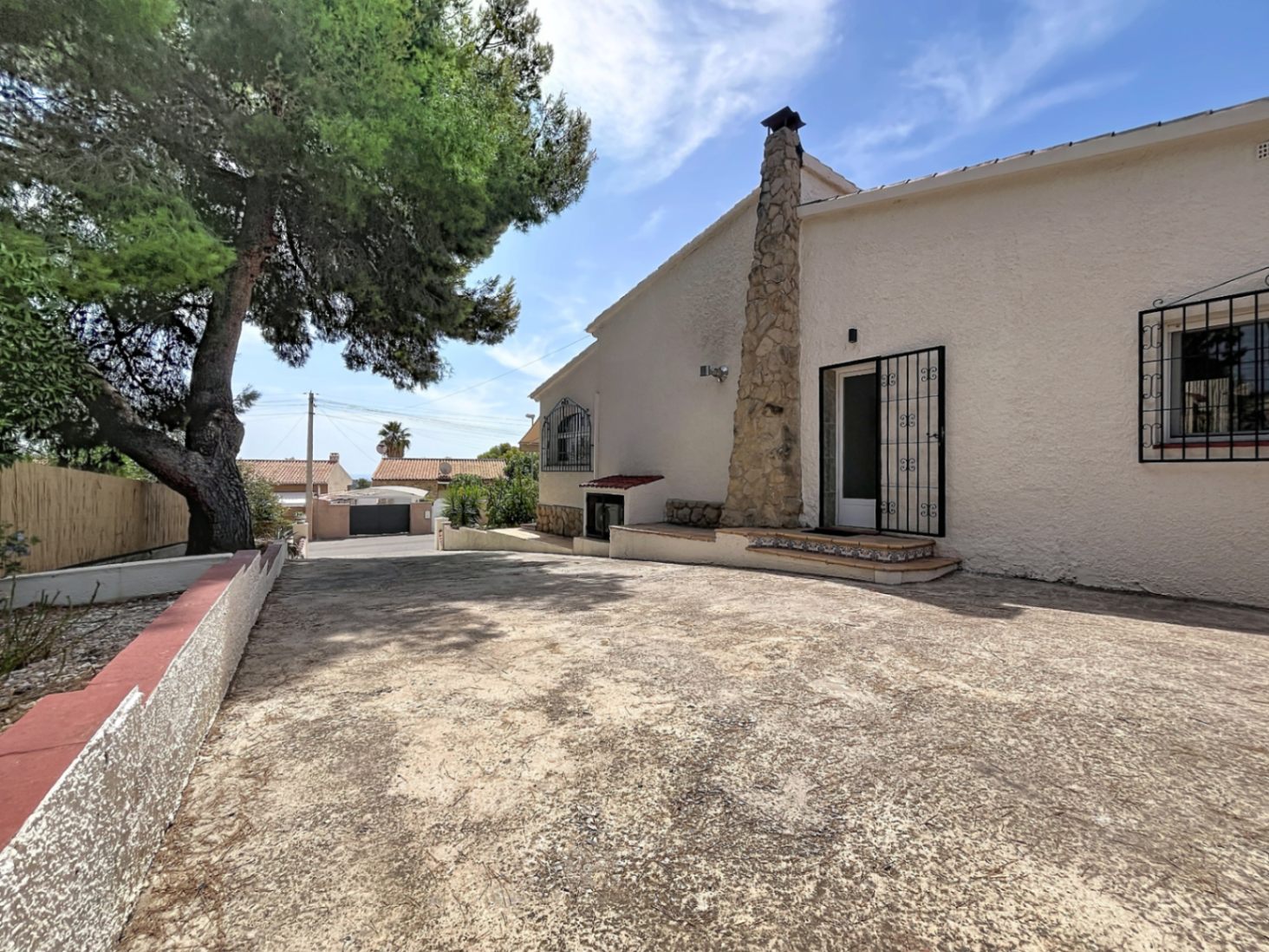 CHALET | VILLA FOR SALE IN LA NUCIA