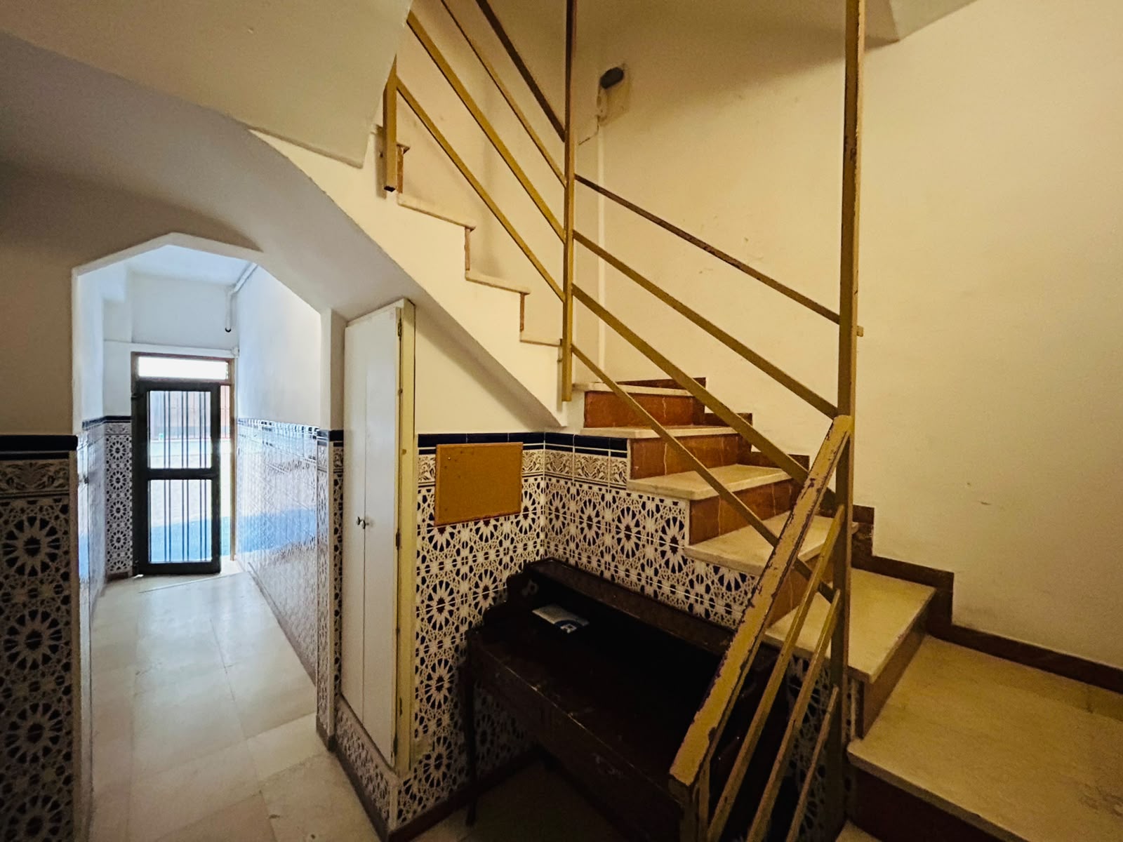 APARTMENT FOR SALE IN BENIDORM WITH SEA VIEWS