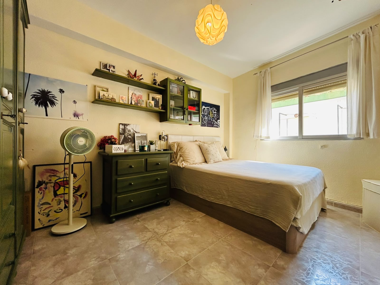 APARTMENT FOR SALE IN BENIDORM WITH SEA VIEWS