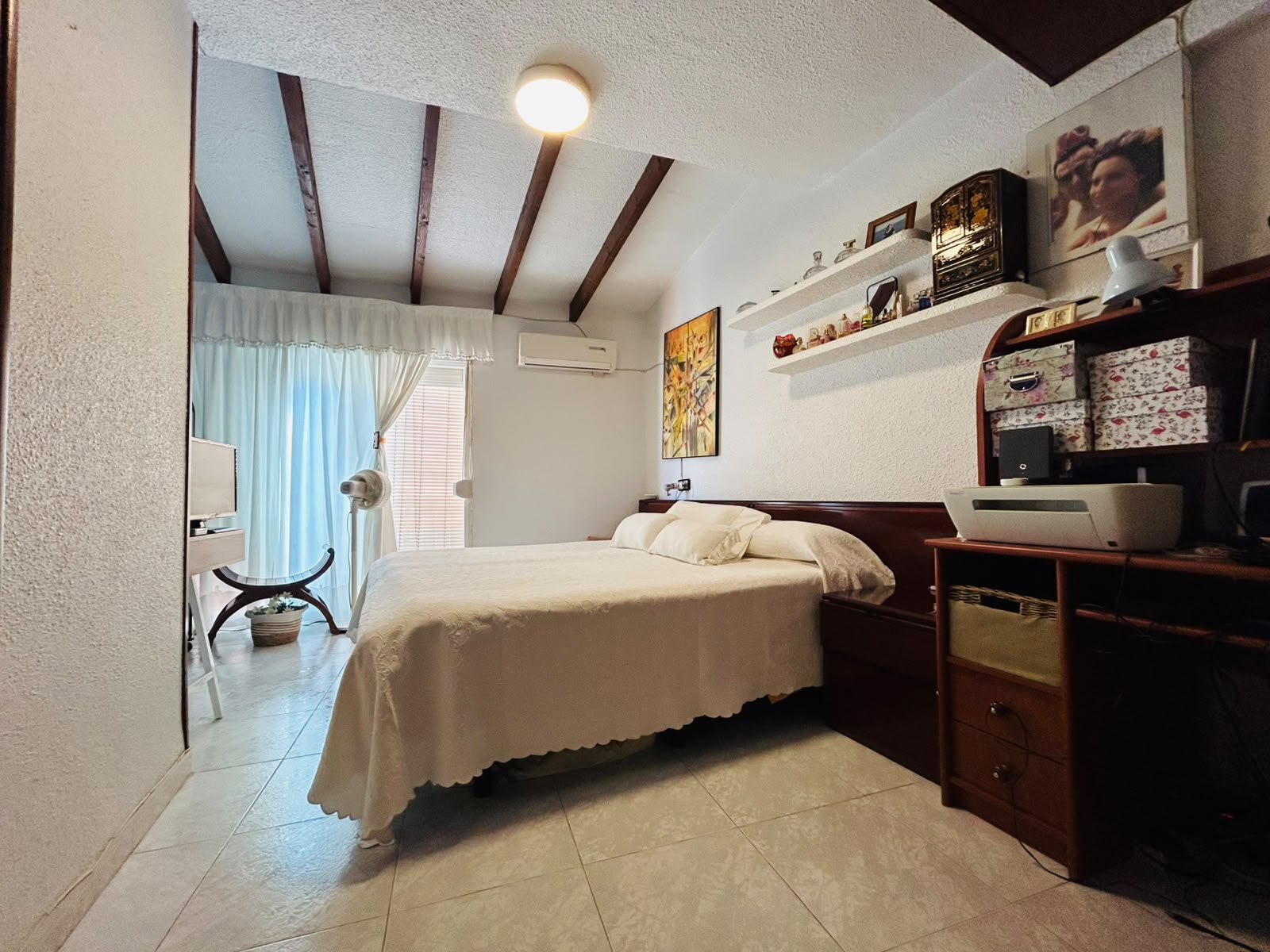 APARTMENT FOR SALE IN BENIDORM WITH SEA VIEWS