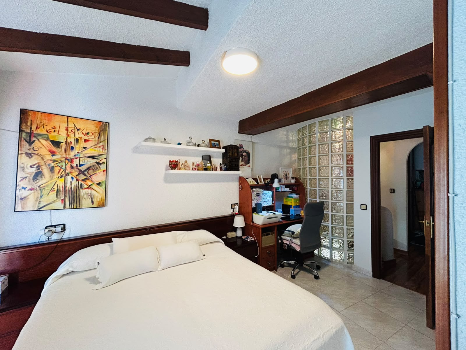 APARTMENT FOR SALE IN BENIDORM WITH SEA VIEWS