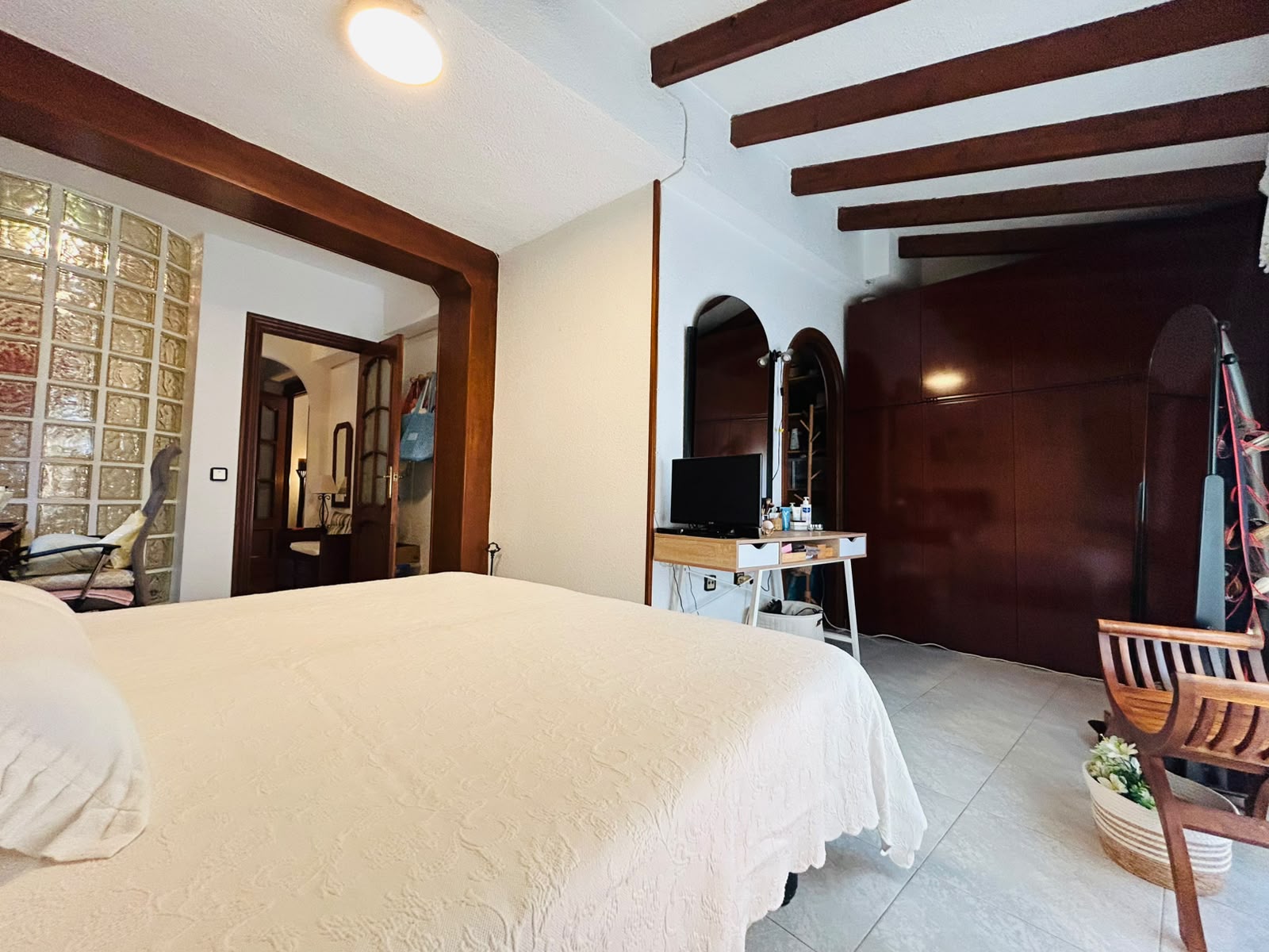 APARTMENT FOR SALE IN BENIDORM WITH SEA VIEWS