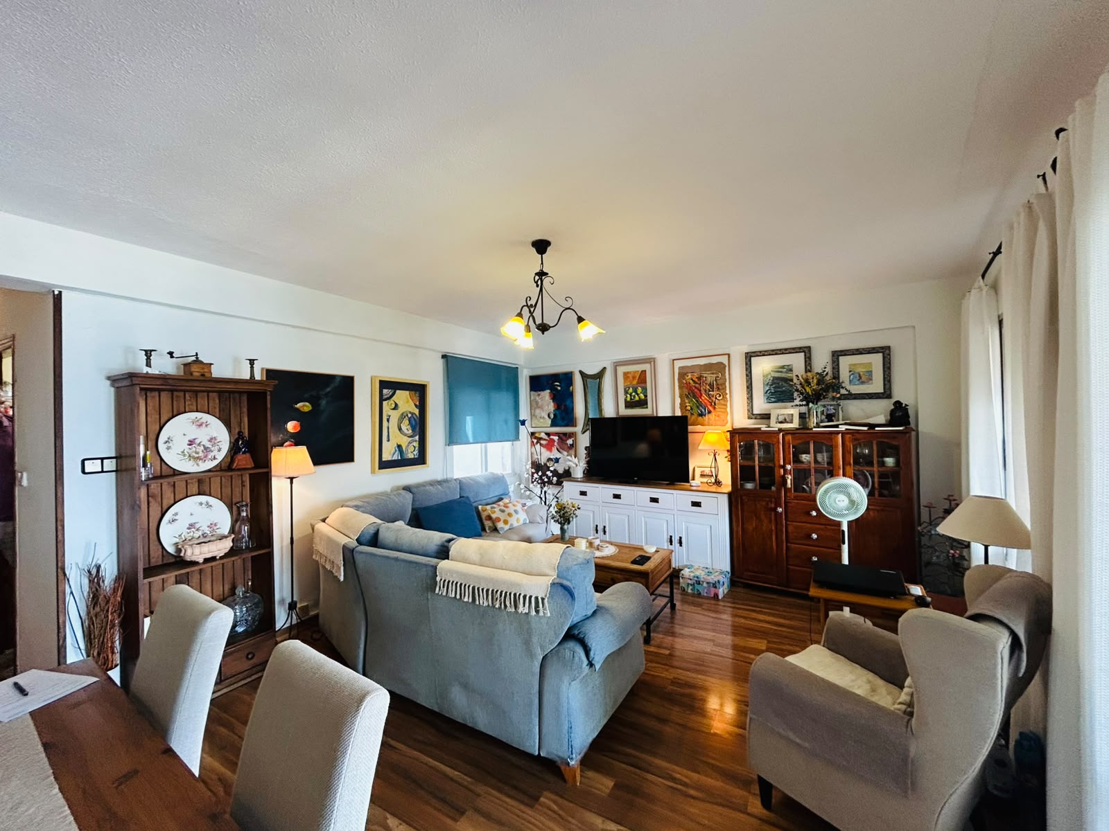 APARTMENT FOR SALE IN BENIDORM WITH SEA VIEWS