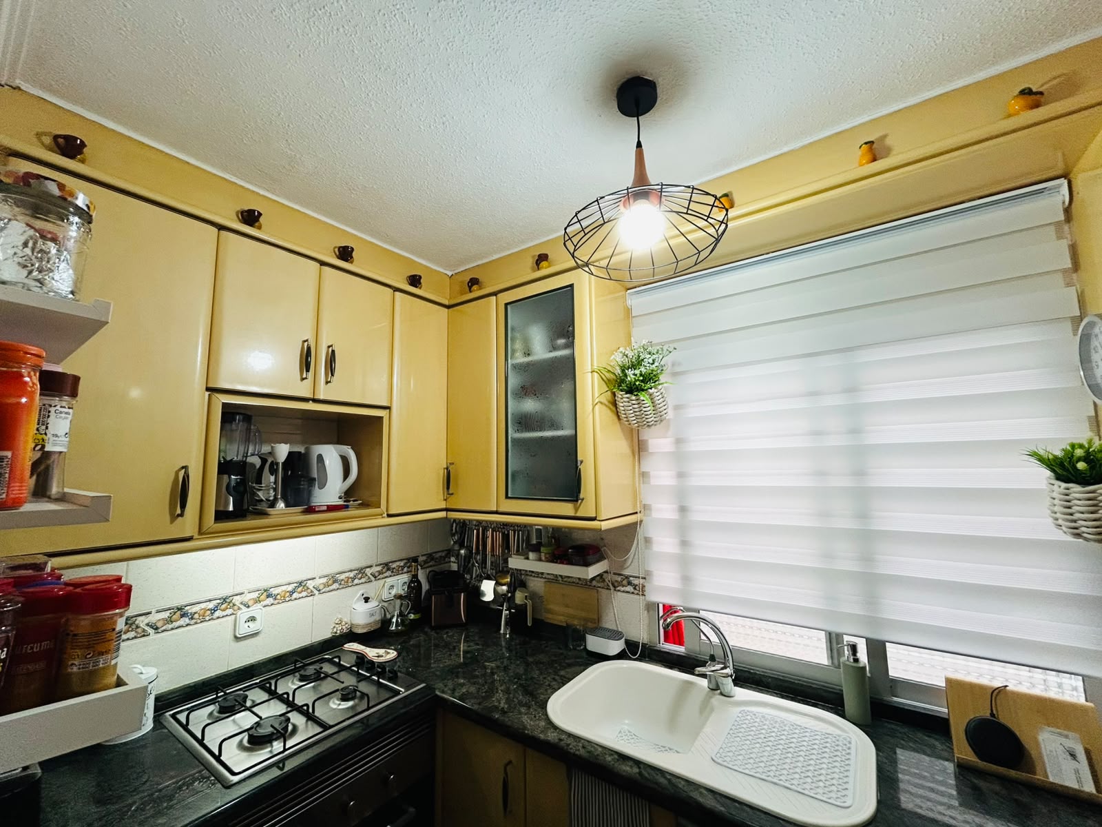 APARTMENT FOR SALE IN BENIDORM WITH SEA VIEWS