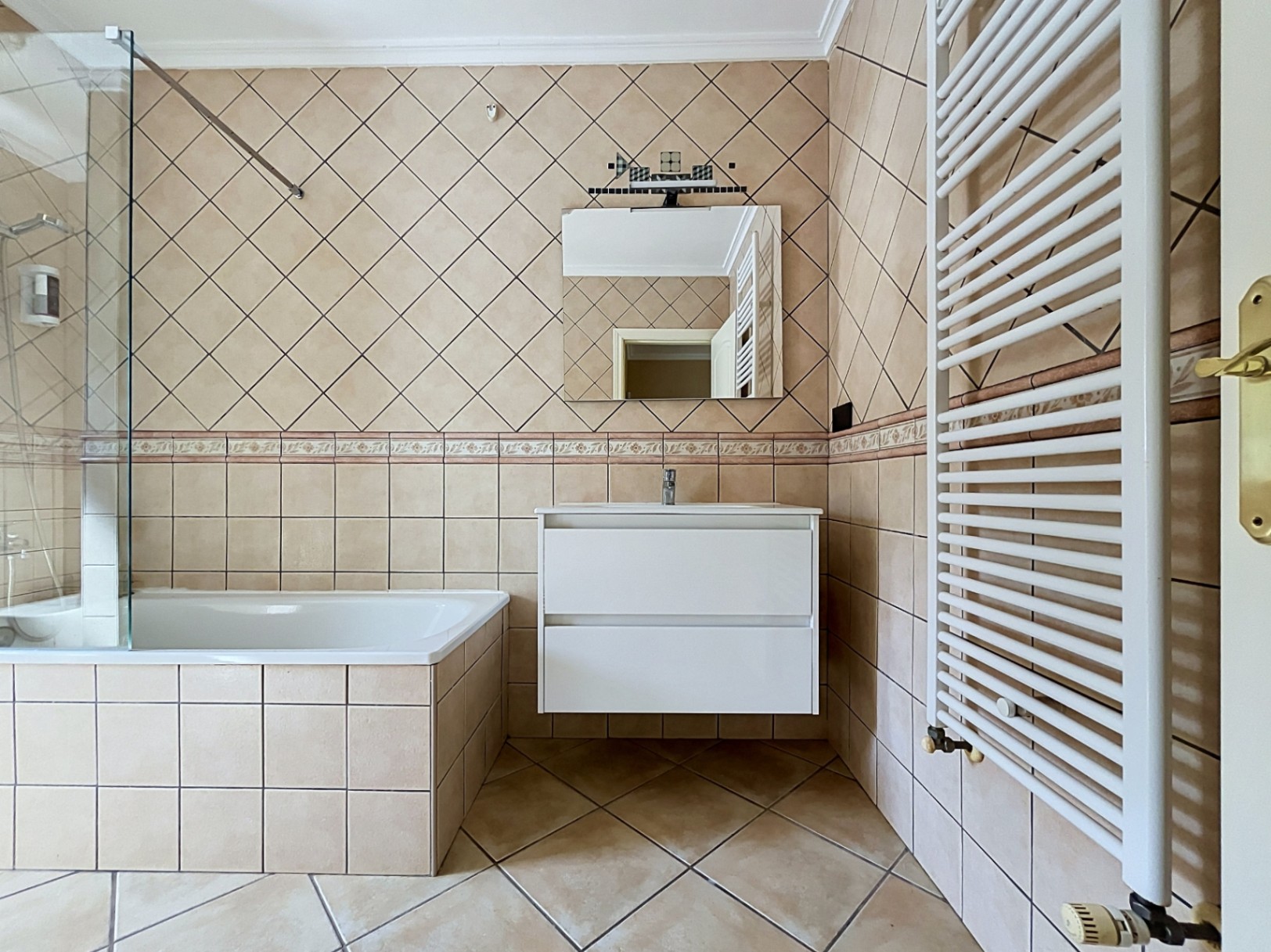 CHALET | VILLA À VENDRE À ALBIR