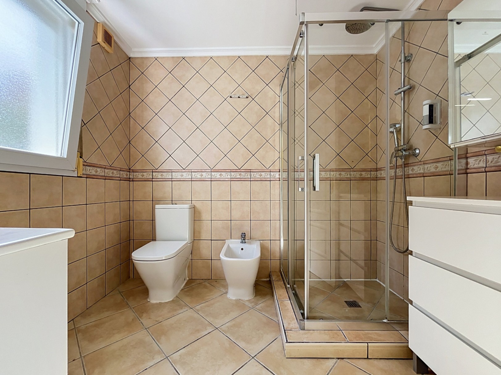 CHALET | VILLA À VENDRE À ALBIR