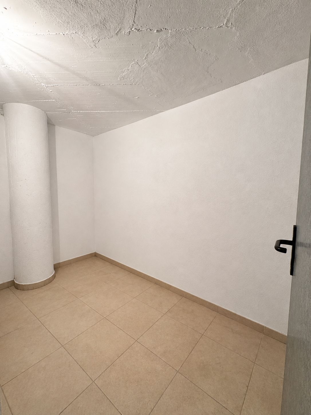APPARTEMENT À VENDRE À ALBIR