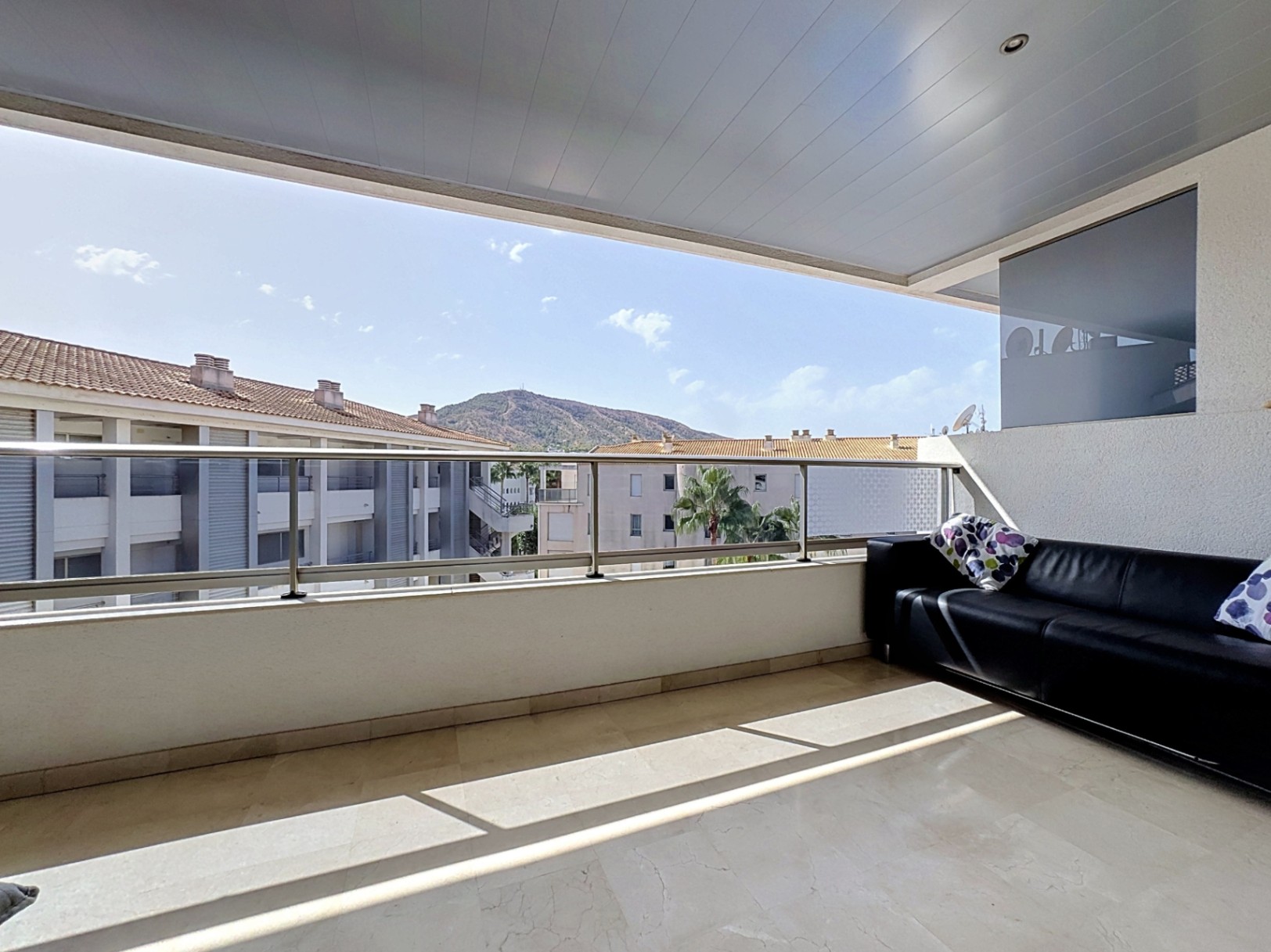 APPARTEMENT À VENDRE À ALBIR