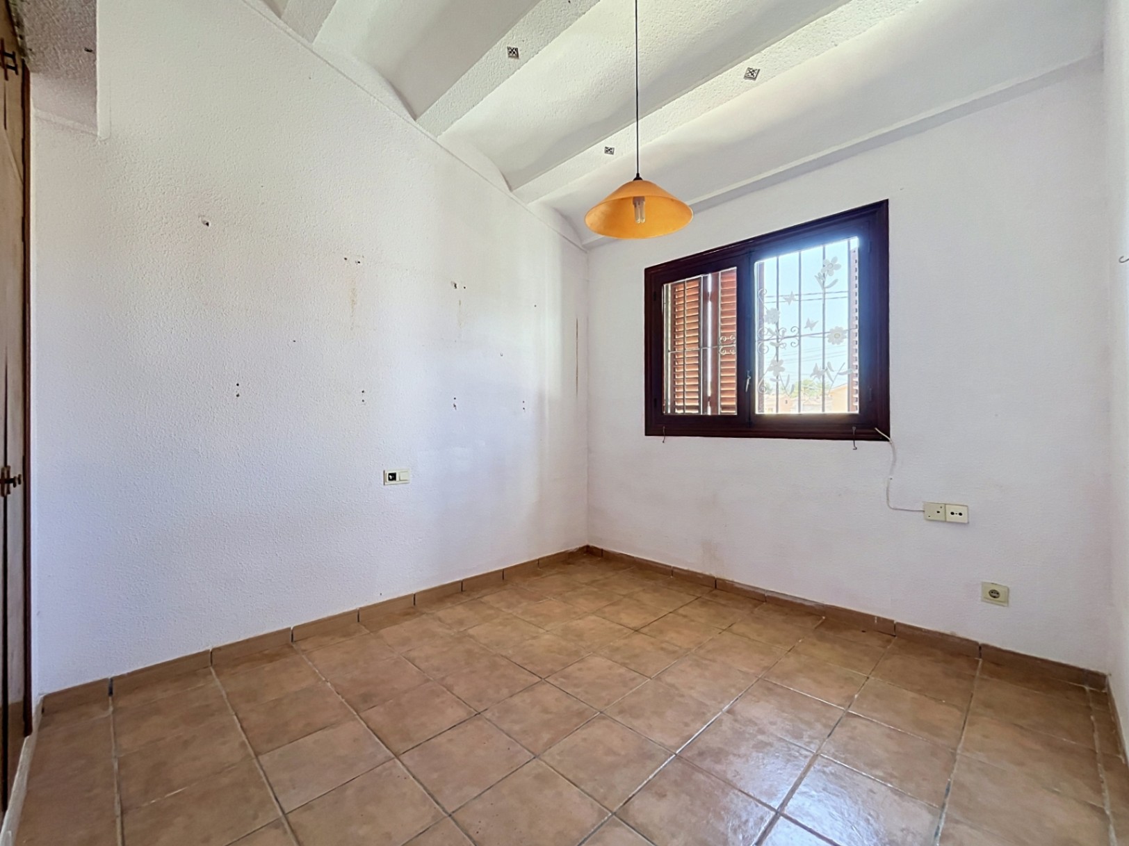 BUNGALOW TIL SALGS I ALBIR