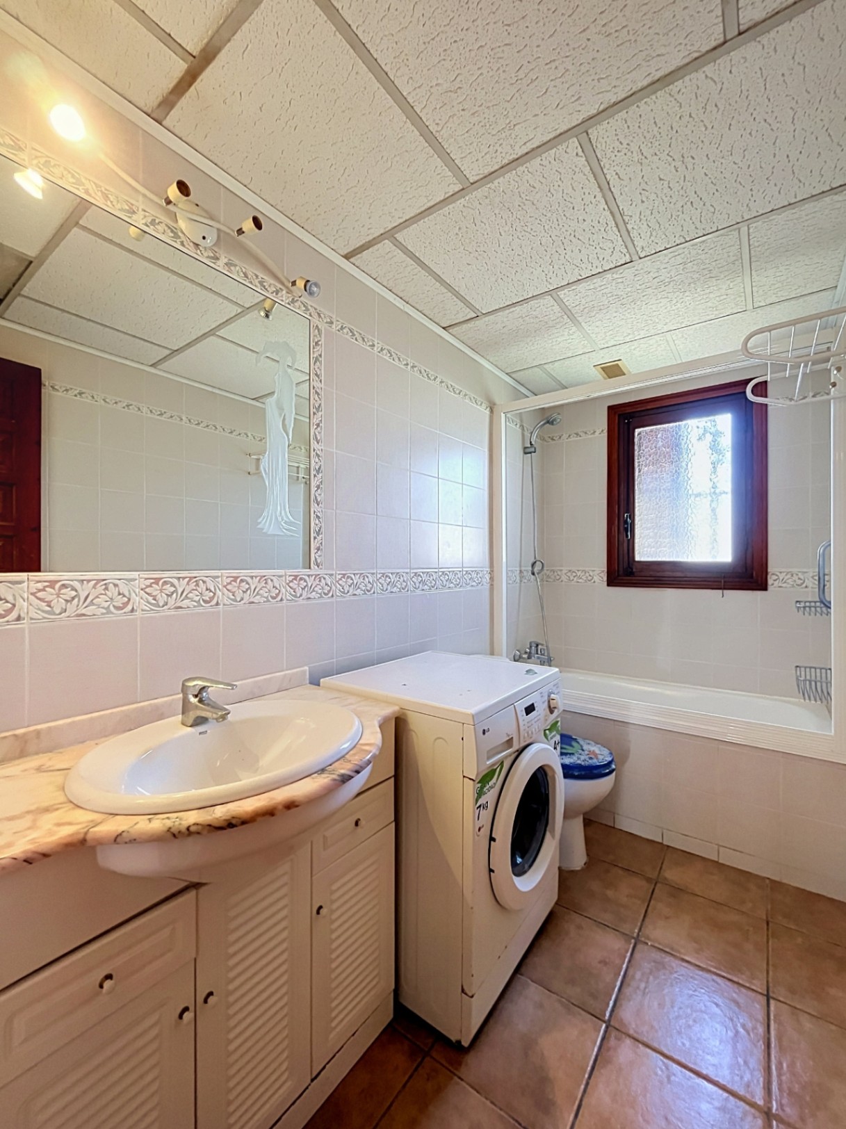 BUNGALOW TIL SALGS I ALBIR